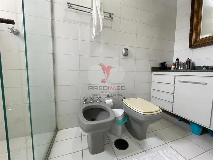 ALTO PADR&Atilde;O NO CAMPO BELO | 194 M&sup2; | 4 DORMIT&Oacute;RIOS | 3 VAGAS  São Paulo - 