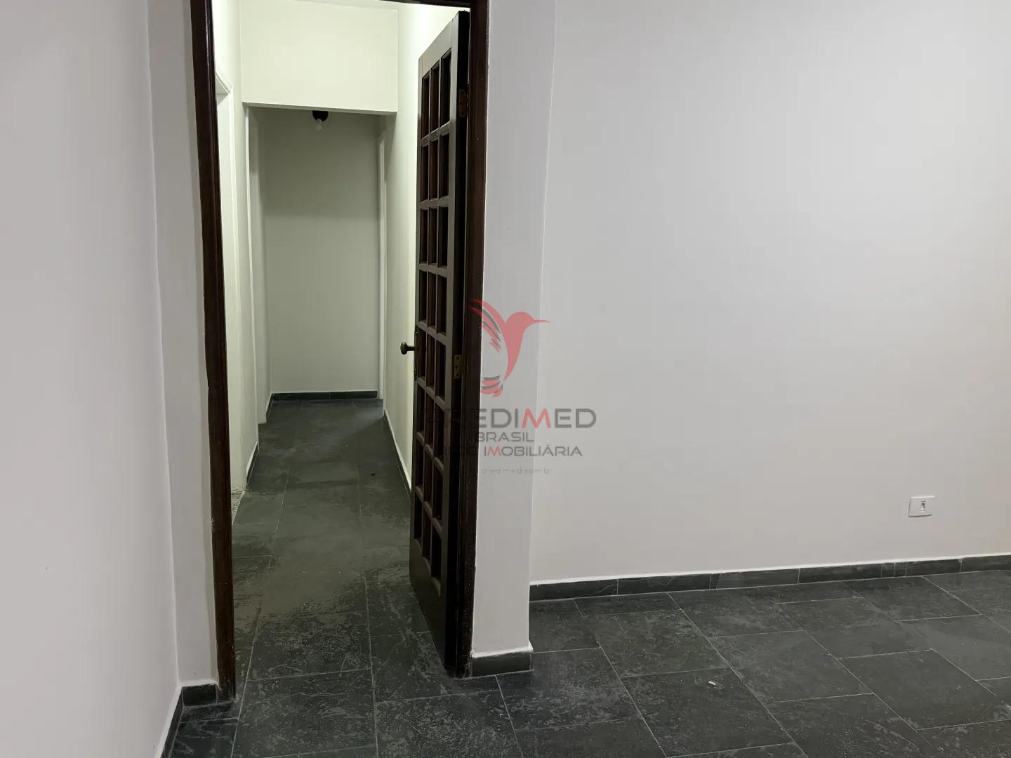 Aluguel no cora&ccedil;&atilde;o do Campo Belo com 3 quartos Rua Viera de Moraes São Paulo - 