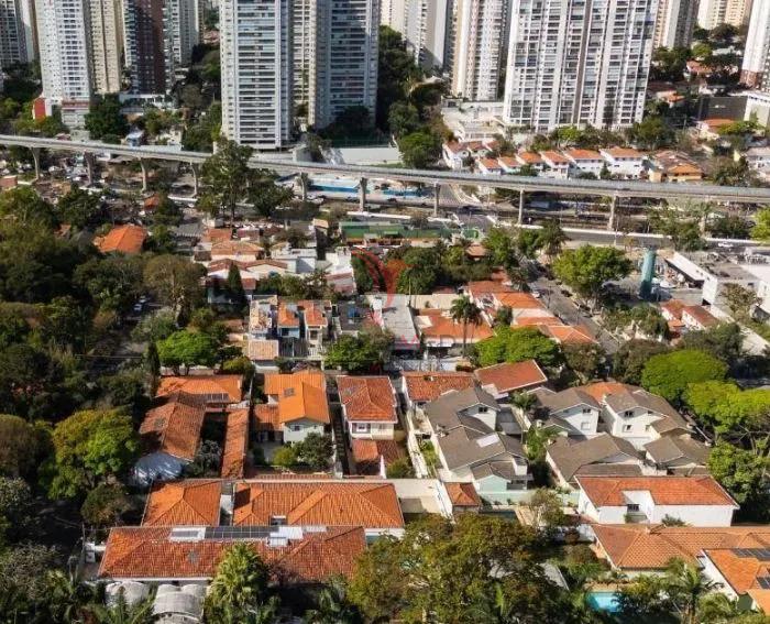 Sobrado com 4 dormit&oacute;rios &agrave; venda, 465 m&sup2; por R$ 2.200.000,00 - Brooklin Velho Rua  Bernardino de Campos São Paulo - 