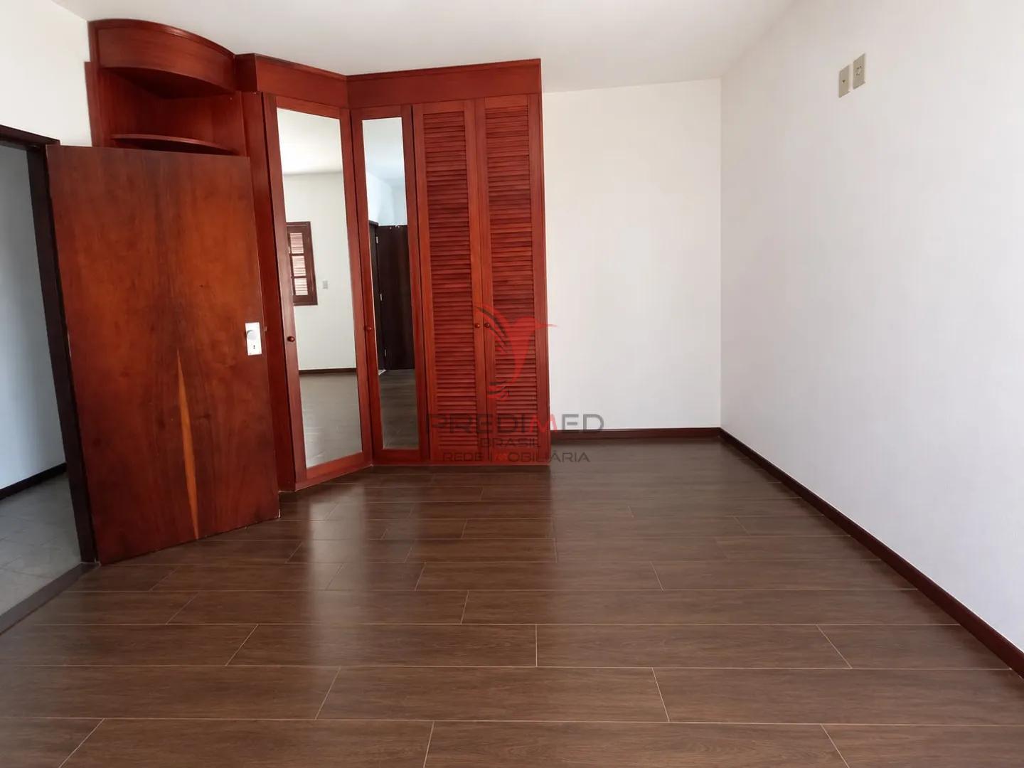 &Oacute;tima casa no bairro S&atilde;o Benedito em Guaratinguet&aacute;/SP  Guaratinguetá - 