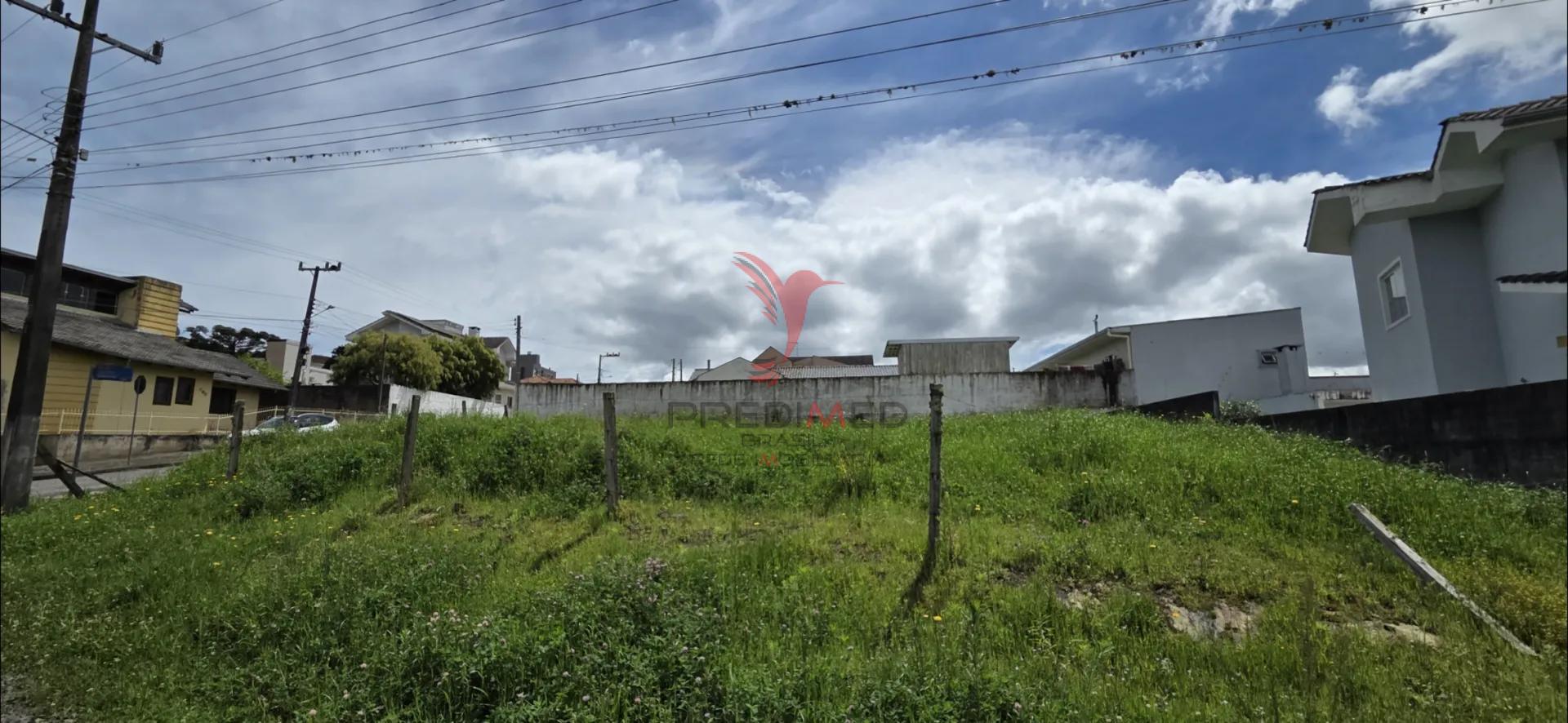 Terreno de esquina, 365 m&sup2; Rua Romeu Ramos Lucena Lages - 