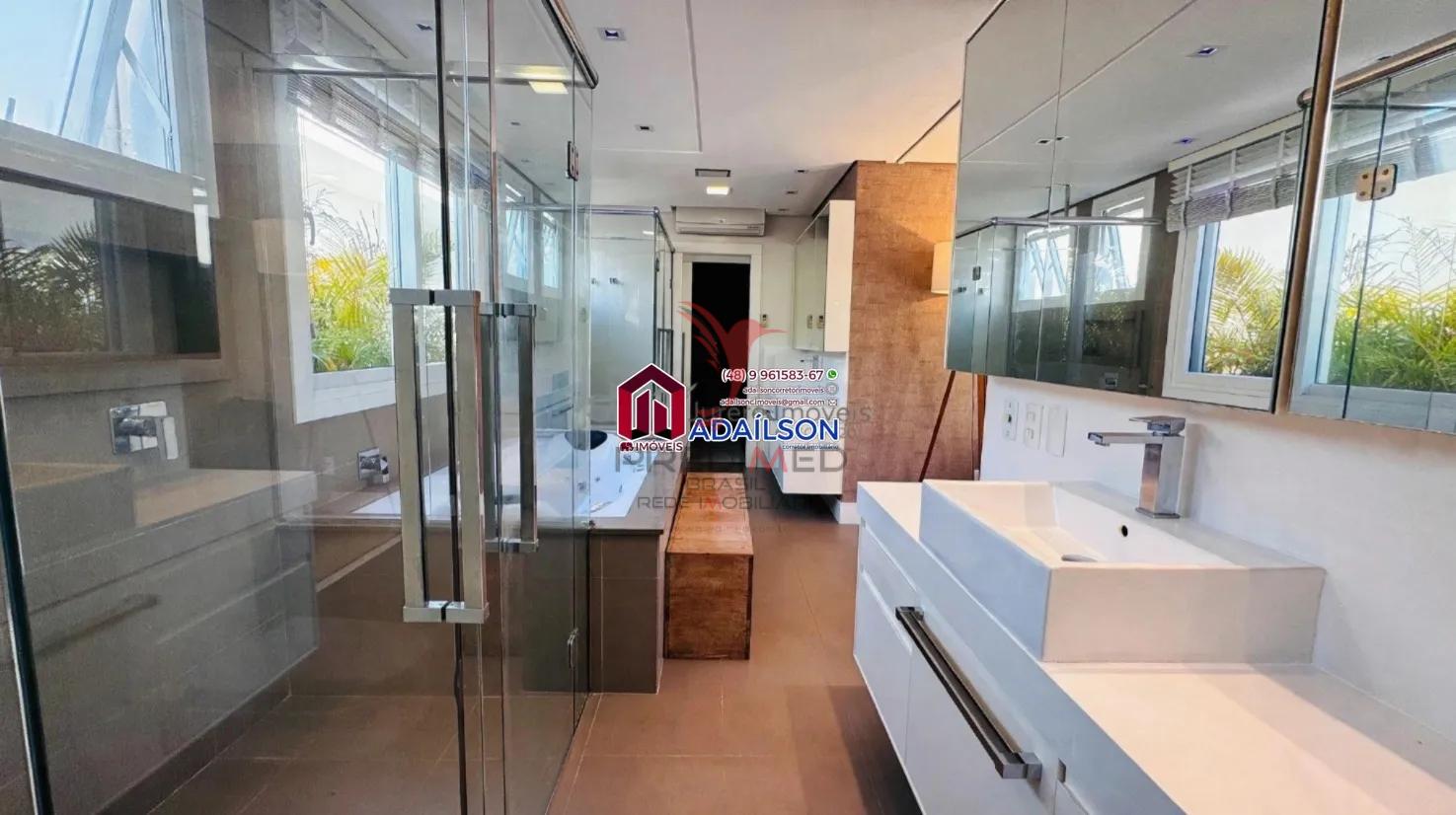 Casa com 5 quartos,sendo 3 su&iacute;tes,em Jurer&ecirc; Internacional Florian&oacute;polis SC  Florianópolis - 