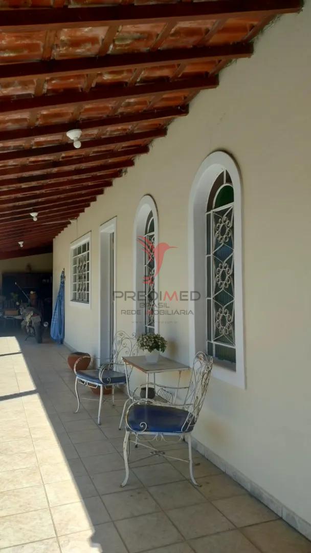 &Oacute;tima casa no Pedregulho em Guaratinguet&aacute;/SP Rua Caramurus Guaratinguetá - 