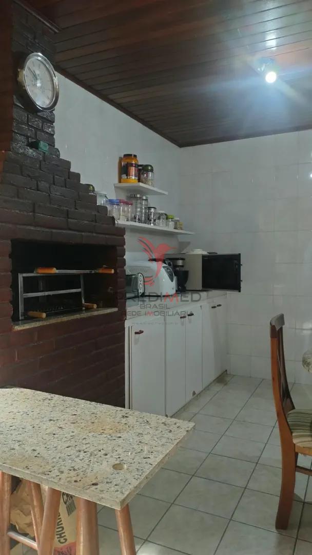&Oacute;tima casa no Pedregulho em Guaratinguet&aacute;/SP Rua Caramurus Guaratinguetá - 