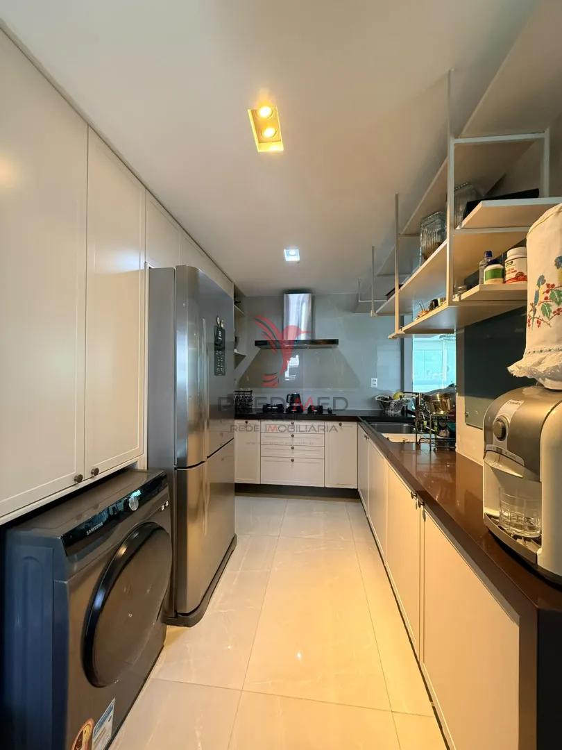 Apartamento lindo 3 quartos. Varanda , 2 Vagas.Jardim Oceania  João Pessoa - 