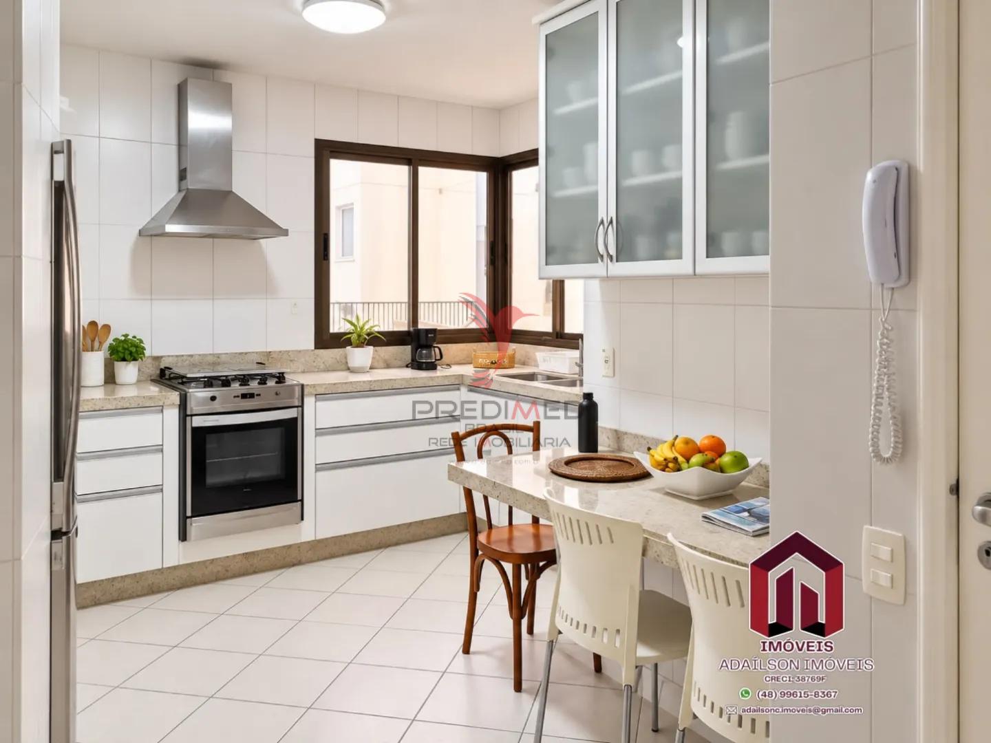 Apartamento a venda Condom&iacute;nio Residencial Mans&atilde;o do Largo Centro de Florian&oacute;polis SC Rua Almirante Alvim Florianópolis - 