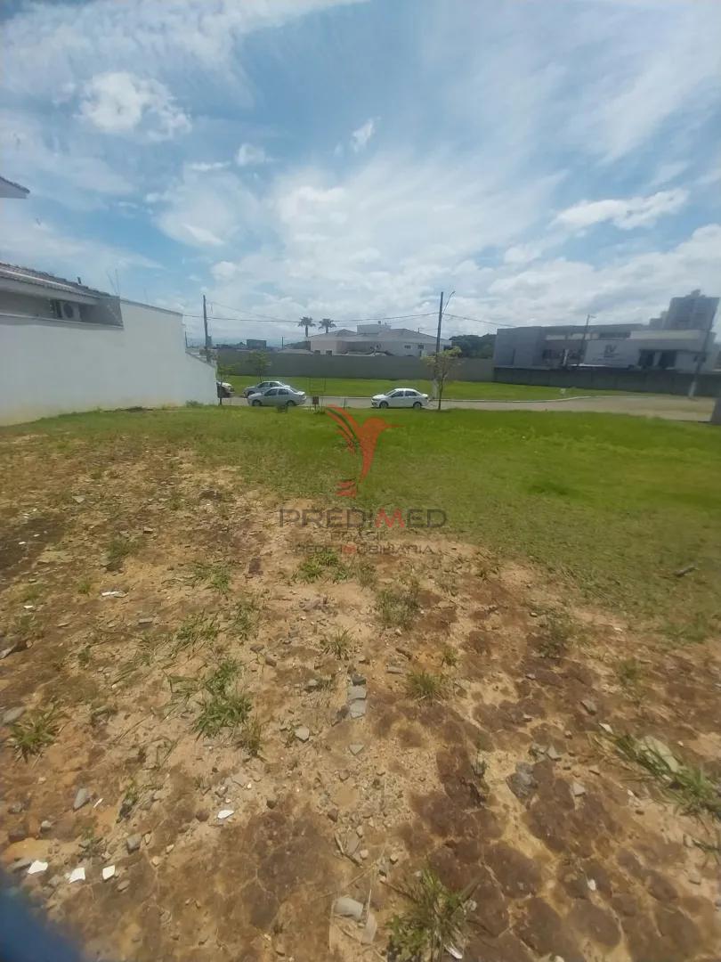 Excelente terreno no Condom&iacute;nio Gilberto Filippo Rua Doutor Luiz Antonio Barbosa de Almeida Guaratinguetá - 