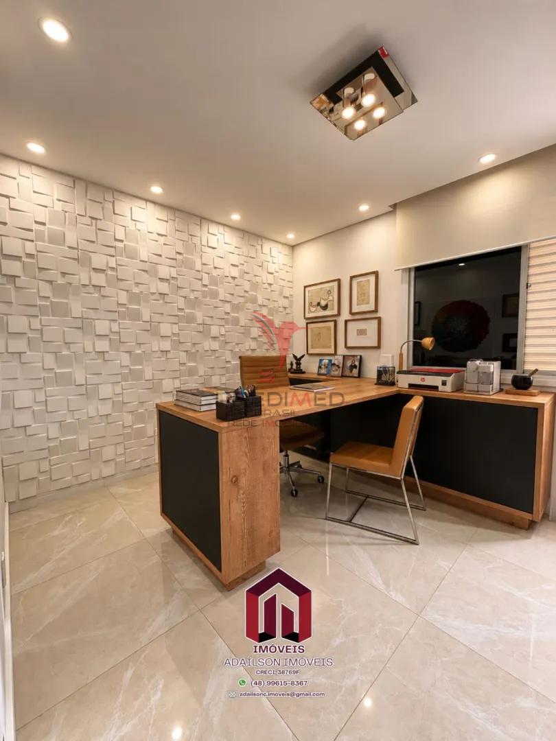 Apartamento de alto padr&atilde;o a 100m da Beira-Mar Norte Florian&oacute;polis -SC Brasil Rua Frei Caneca Florianópolis - 