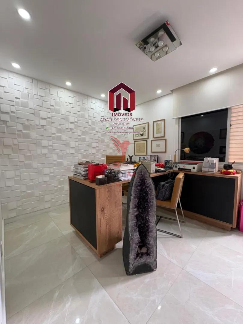 Apartamento de alto padr&atilde;o a 100m da Beira-Mar Norte Florian&oacute;polis -SC Brasil Rua Frei Caneca Florianópolis - 