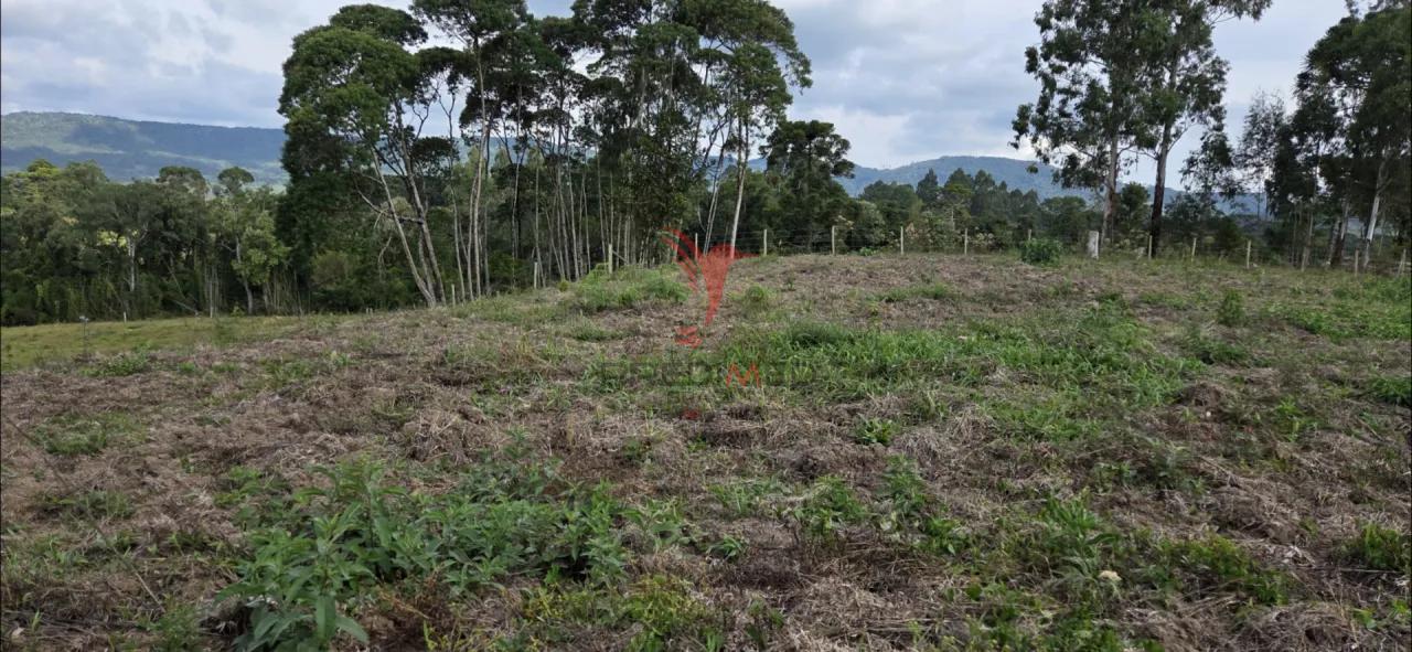 Ch&aacute;cara as margens da BR 282 Br 282 Lages - 
