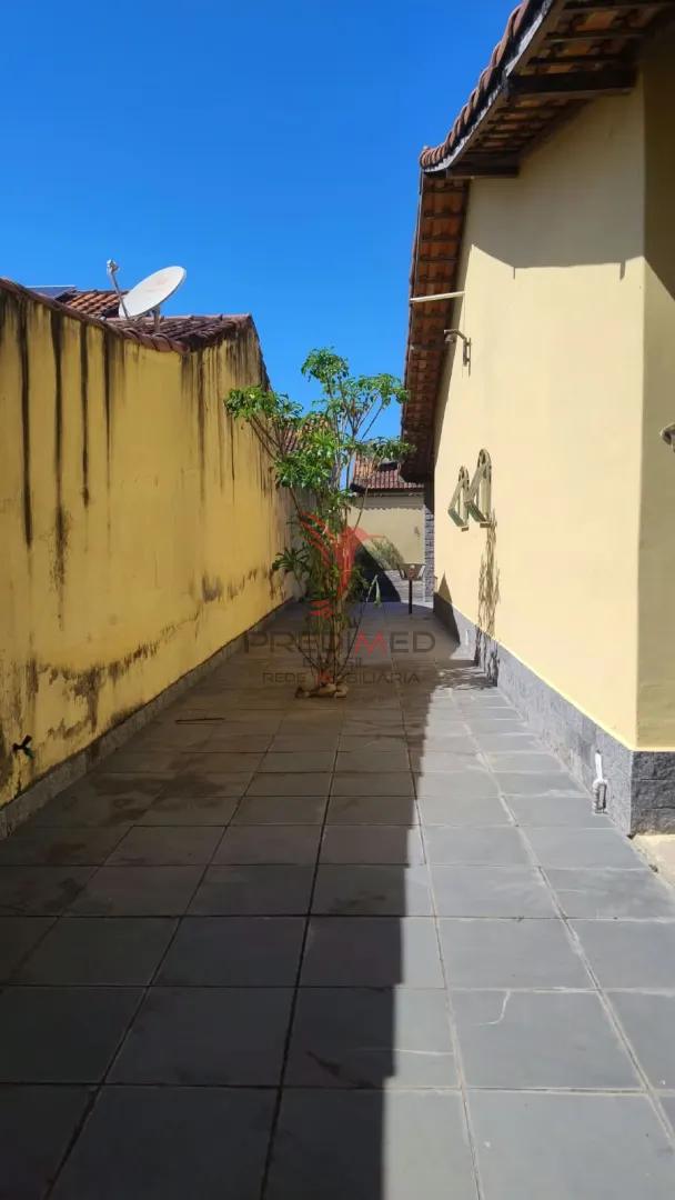 CASA LINEAR &Agrave; VENDA EM SOPOT&Oacute;, COM TERRENO AMPLO &ndash; R$ 400.000  Iguaba Grande - 