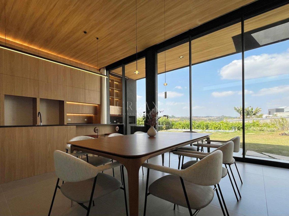 Casa com 3 dormitórios à venda,233 m² - Condomínio Village Ipanema II - Araçoiaba - SP Av: Francisco de Assis Chateaubriand Araçoiaba da Serra - 