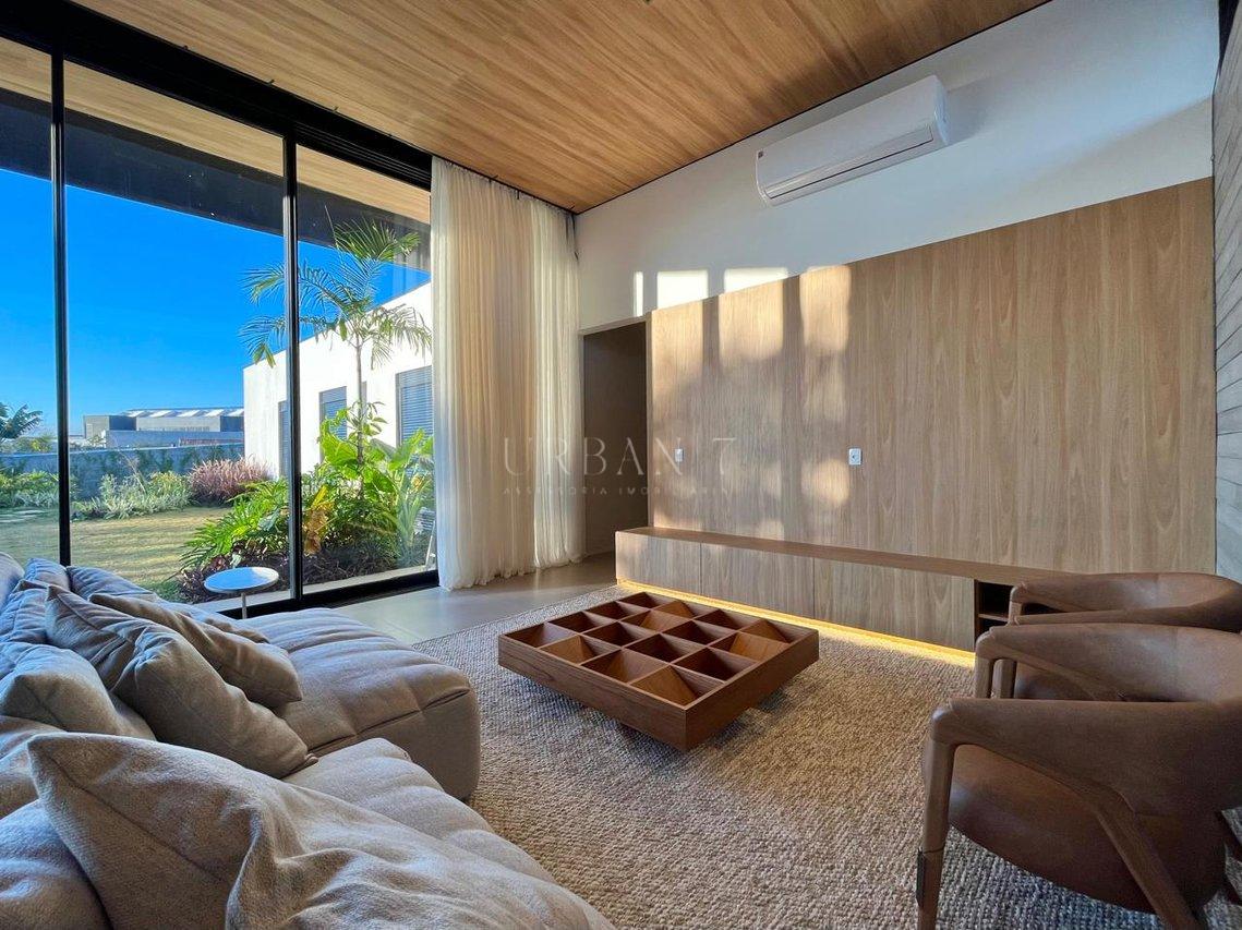 Casa com 3 dormitórios à venda,233 m² - Condomínio Village Ipanema II - Araçoiaba - SP Av: Francisco de Assis Chateaubriand Araçoiaba da Serra - 