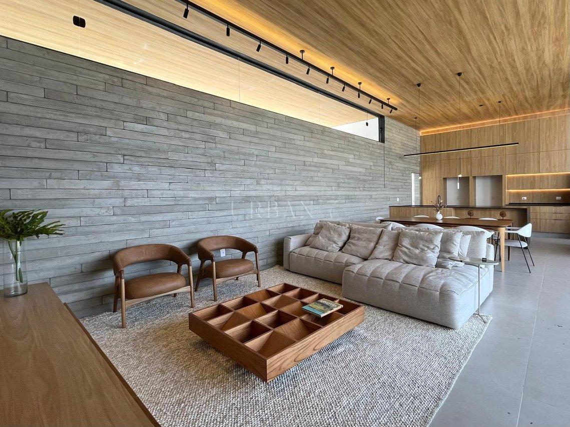 Casa com 3 dormitórios à venda,233 m² - Condomínio Village Ipanema II - Araçoiaba - SP Av: Francisco de Assis Chateaubriand Araçoiaba da Serra - 