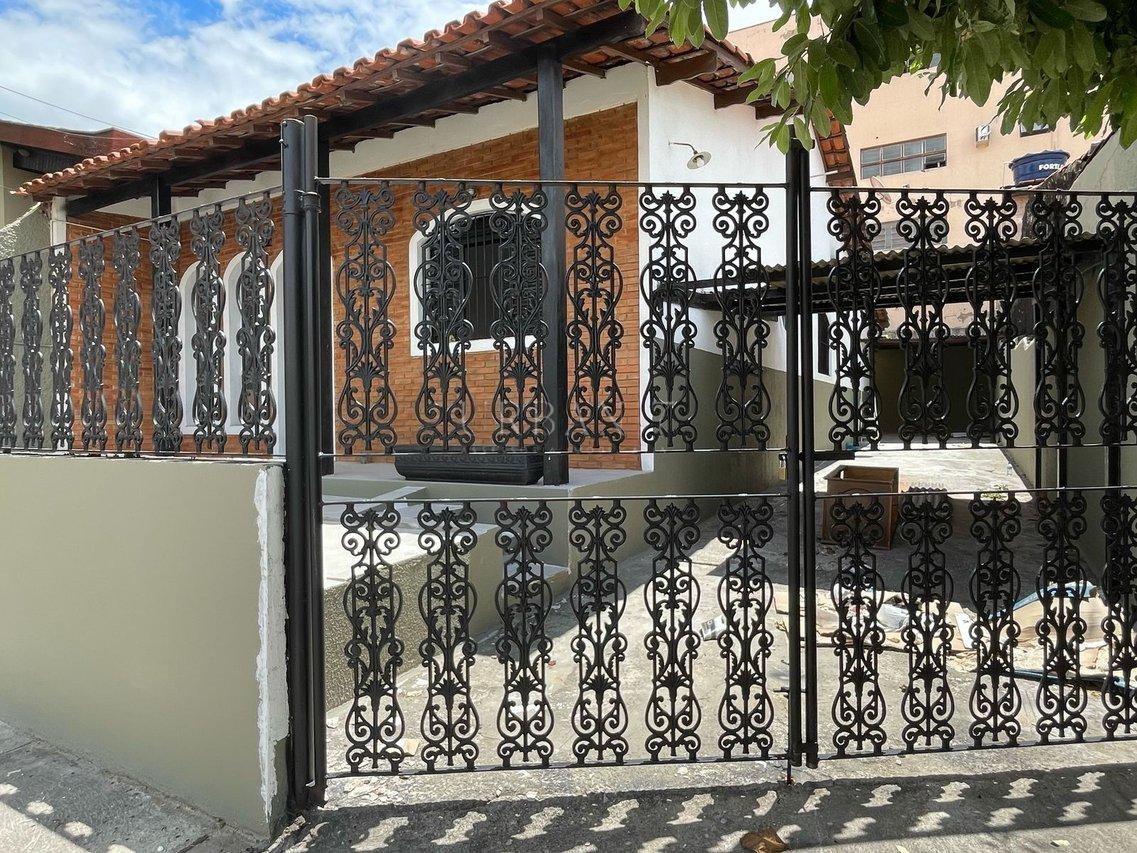 Casa com 3 dormitórios à venda,165 m² - Jardim Maria Antônia Prado - Sorocaba - SP Rua Carlos Smith Sorocaba - 