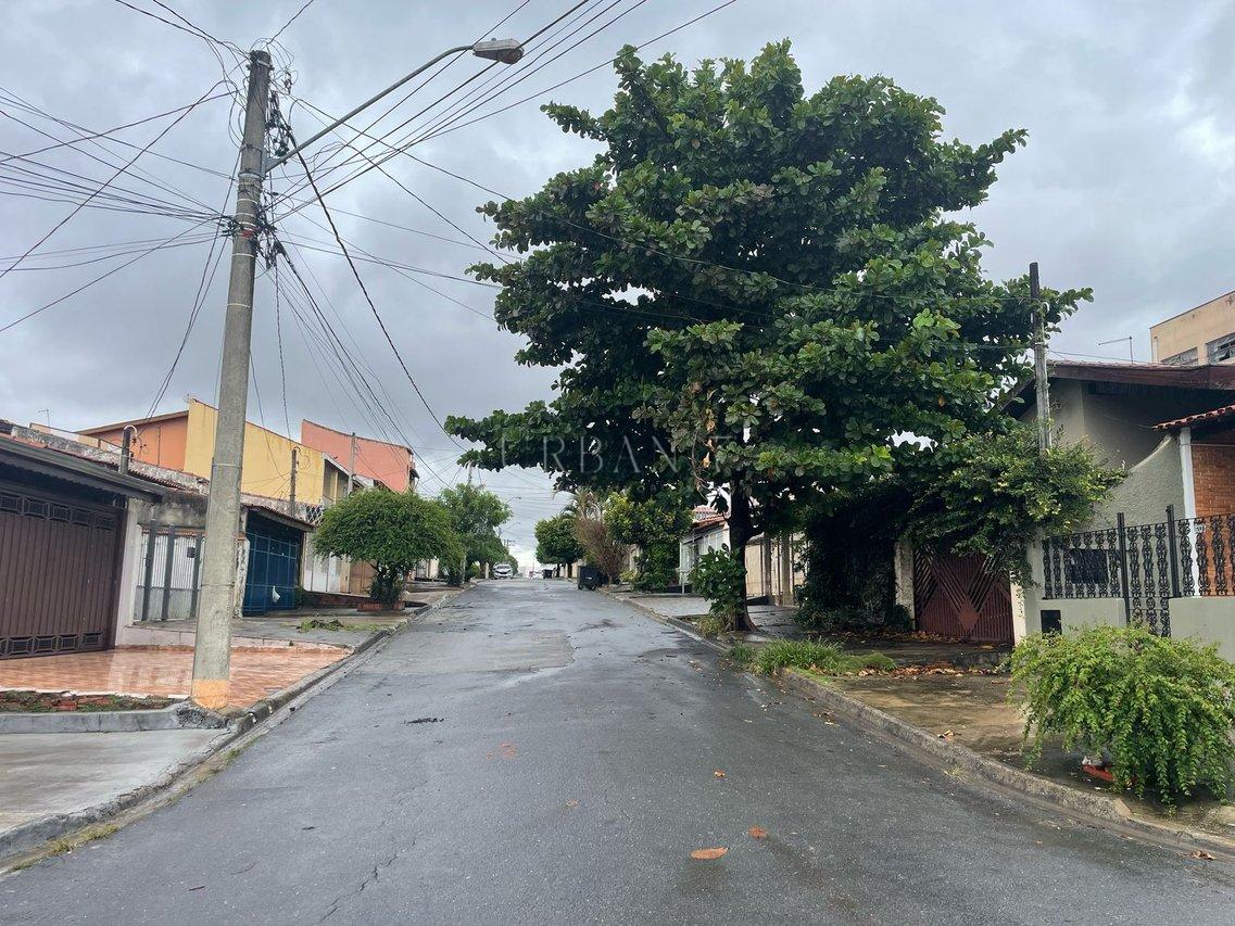 Casa com 3 dormitórios à venda,165 m² - Jardim Maria Antônia Prado - Sorocaba - SP Rua Carlos Smith Sorocaba - 