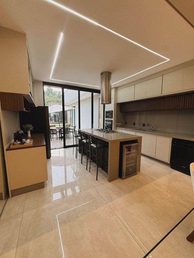 Casa com 4 dormitórios à venda,550m² - Condomínio Ibirapuera - Sorocaba - SP Rua Laura Maiello Kook Sorocaba - 