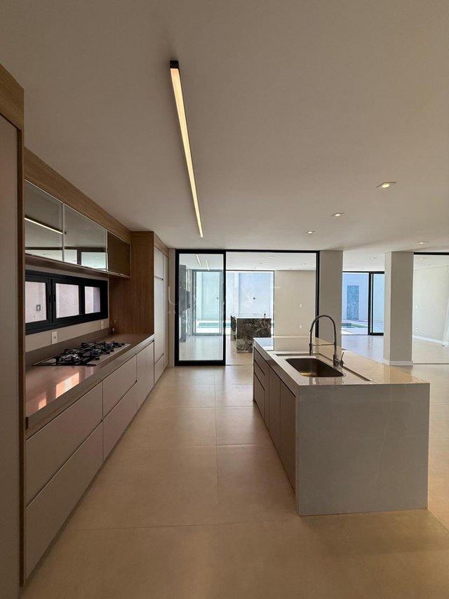 Casa com 4 dormitórios à venda,250 m² - Condomínio Alphaville Castello - Itú - SP Rodovia Waldomiro Corrêa de Camargo Itu - 