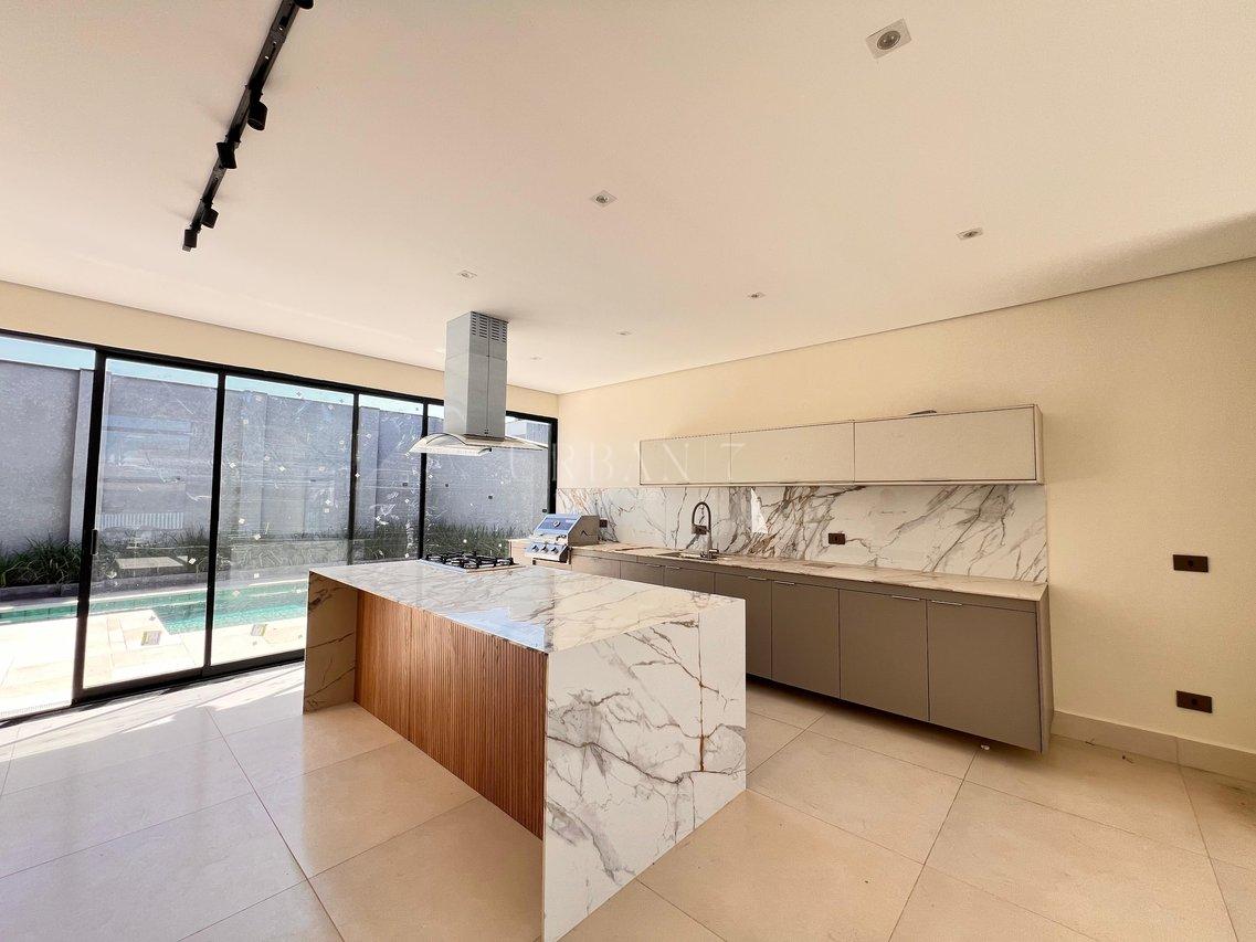 Casa com 3 dormitórios à venda,229 m² - Condomínio Alphaville Castello - Itú - SP Rodovia Waldomiro Corrêa de Camargo Itu - 