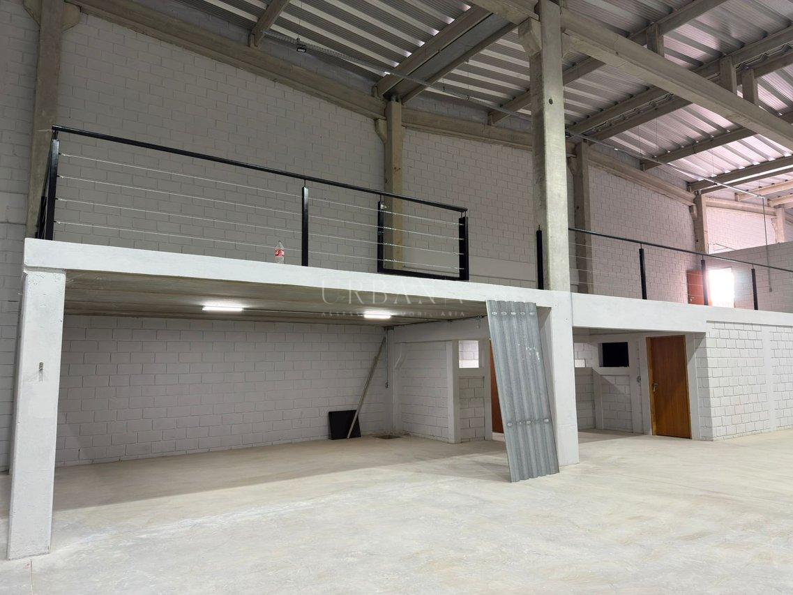 Galpão,1100 m² - Caio Viana Martins - Vila São Jorge - Sorocaba - SP Rua Caio Viana Martins Sorocaba - 