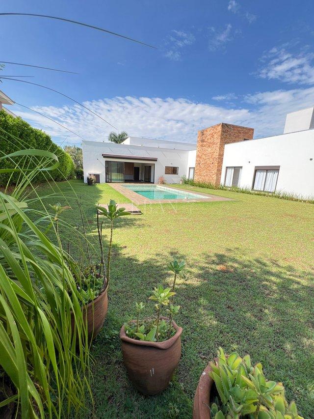 Casa com 4 dormitórios,350 m² -Condomínio Lago Azul Golfe Clube - Araçoiaba da Serra -SP Rodovia Raposo Tavares Araçoiaba da Serra - 