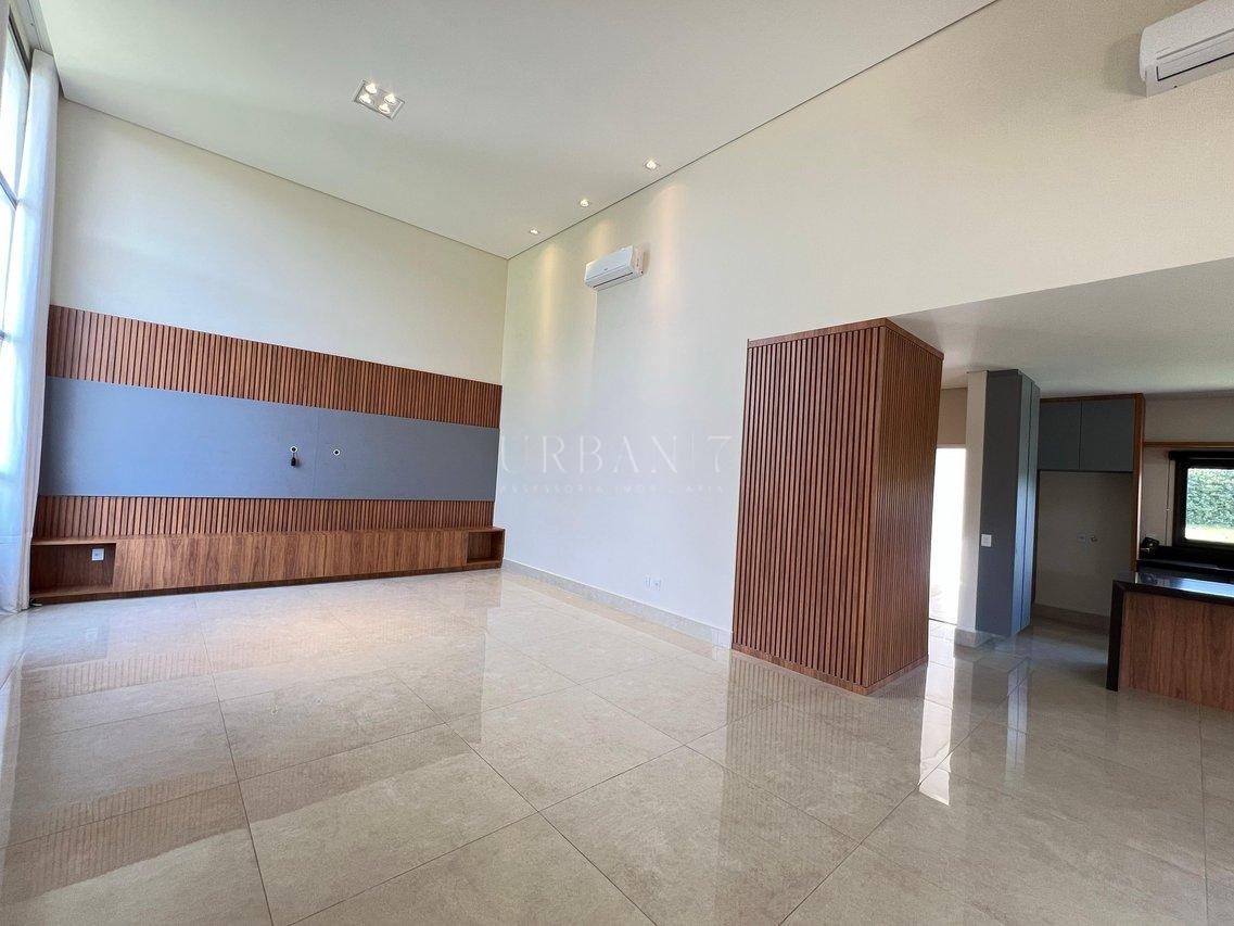 Casa com 4 dormitórios,350 m² -Condomínio Lago Azul Golfe Clube - Araçoiaba da Serra -SP Rodovia Raposo Tavares Araçoiaba da Serra - 