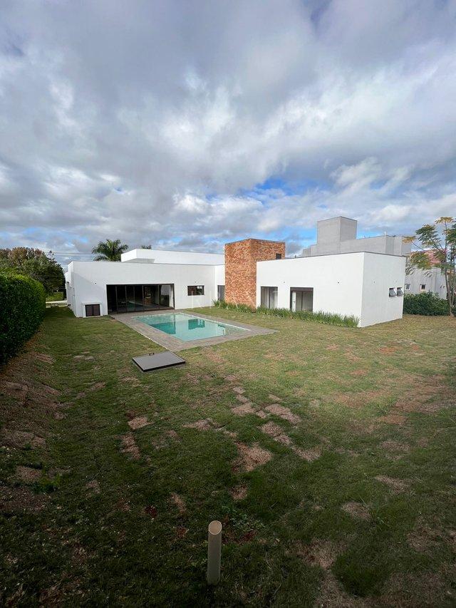Casa com 4 dormitórios,350 m² -Condomínio Lago Azul Golfe Clube - Araçoiaba da Serra -SP Rodovia Raposo Tavares Araçoiaba da Serra - 