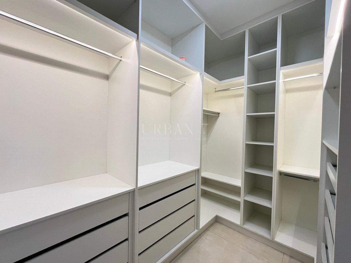 Casa com 4 dormitórios,350 m² -Condomínio Lago Azul Golfe Clube - Araçoiaba da Serra -SP Rodovia Raposo Tavares Araçoiaba da Serra - 