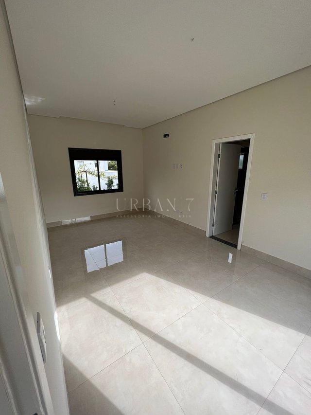 Casa com 4 dormitórios,350 m² -Condomínio Lago Azul Golfe Clube - Araçoiaba da Serra -SP Rodovia Raposo Tavares Araçoiaba da Serra - 