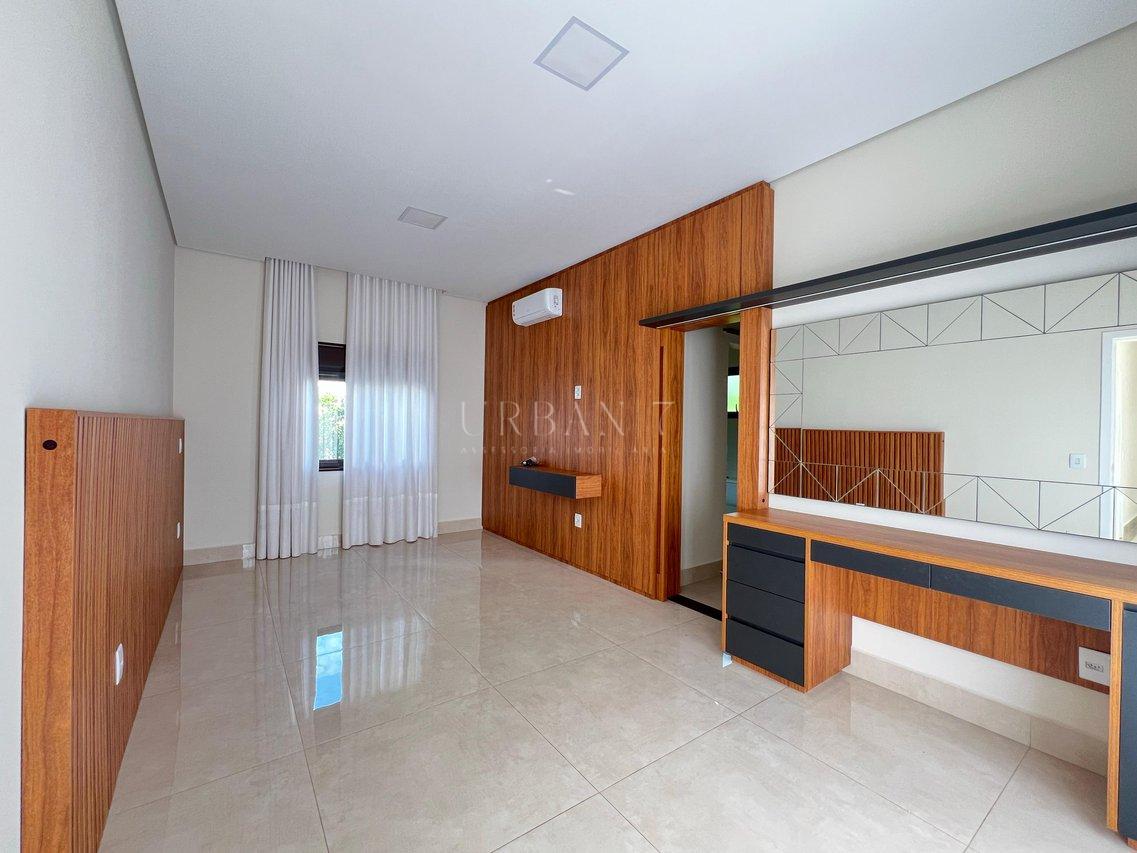 Casa com 4 dormitórios,350 m² -Condomínio Lago Azul Golfe Clube - Araçoiaba da Serra -SP Rodovia Raposo Tavares Araçoiaba da Serra - 