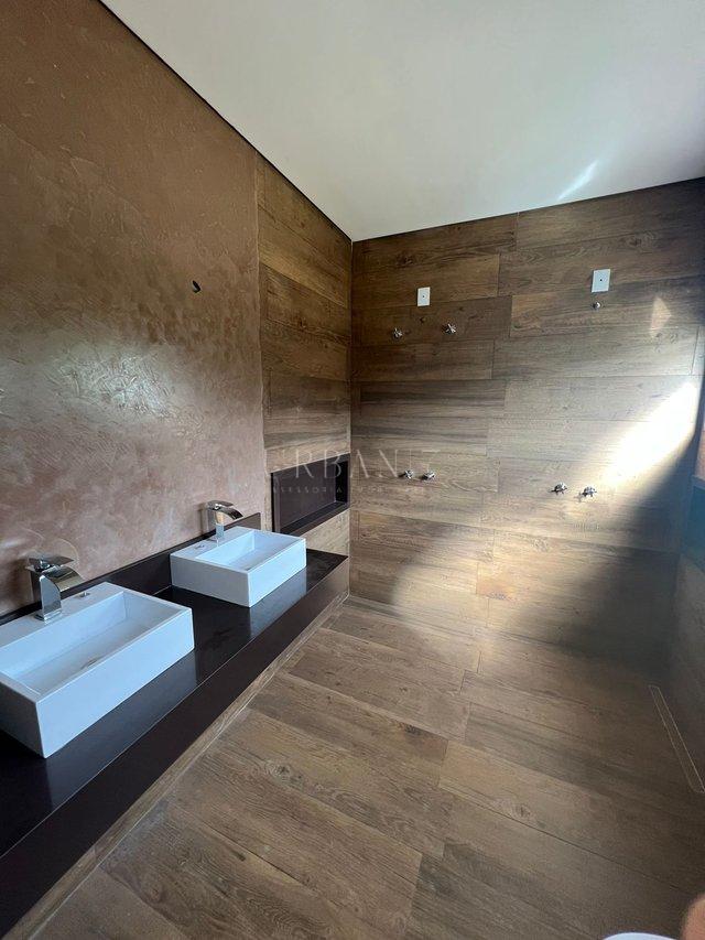 Casa com 4 dormitórios,350 m² -Condomínio Lago Azul Golfe Clube - Araçoiaba da Serra -SP Rodovia Raposo Tavares Araçoiaba da Serra - 