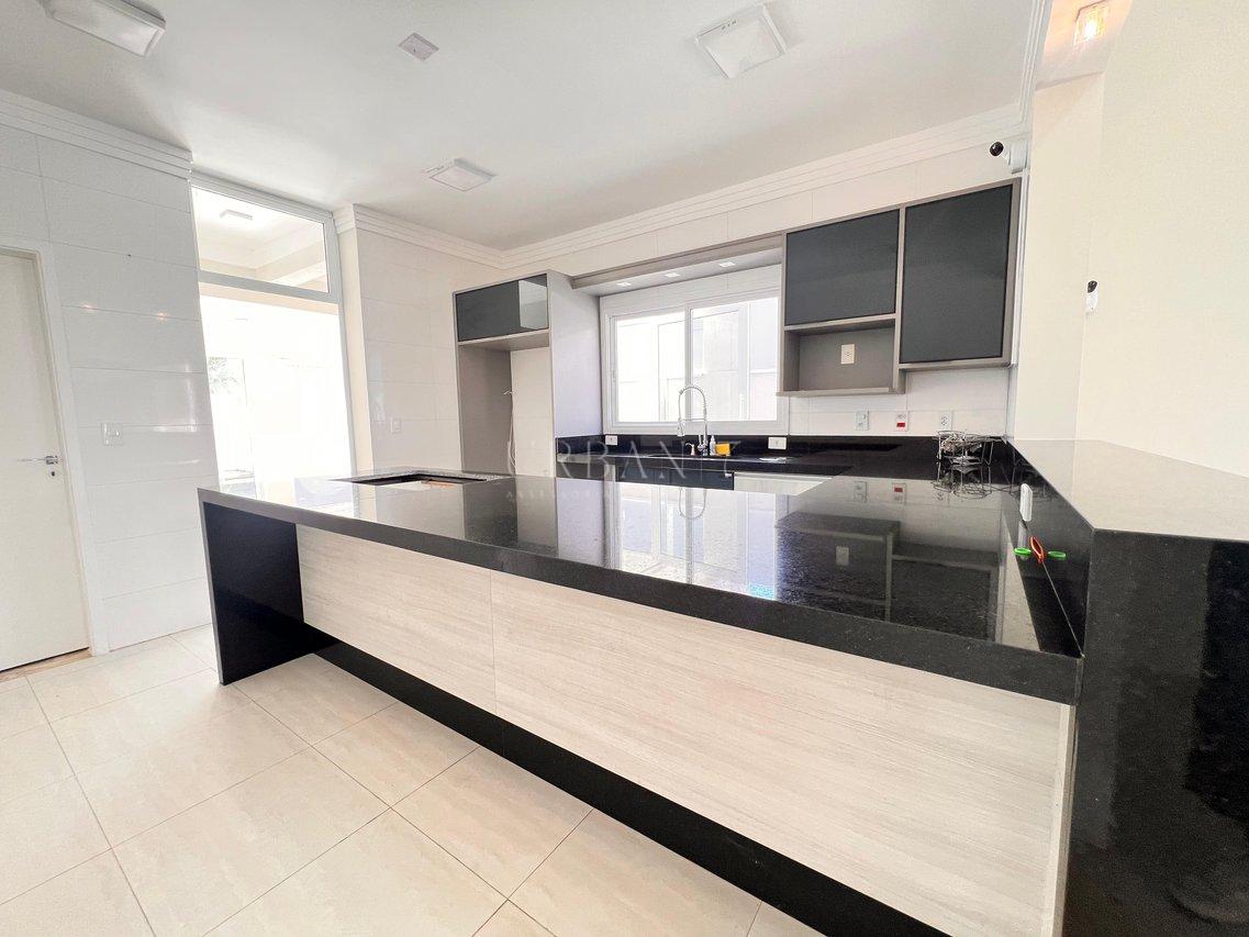 Casa com 3 dormitórios à venda,215 m² - Condomínio Mont Blanc - Sorocaba - SP Rua Antônio Annunciato Sorocaba - 