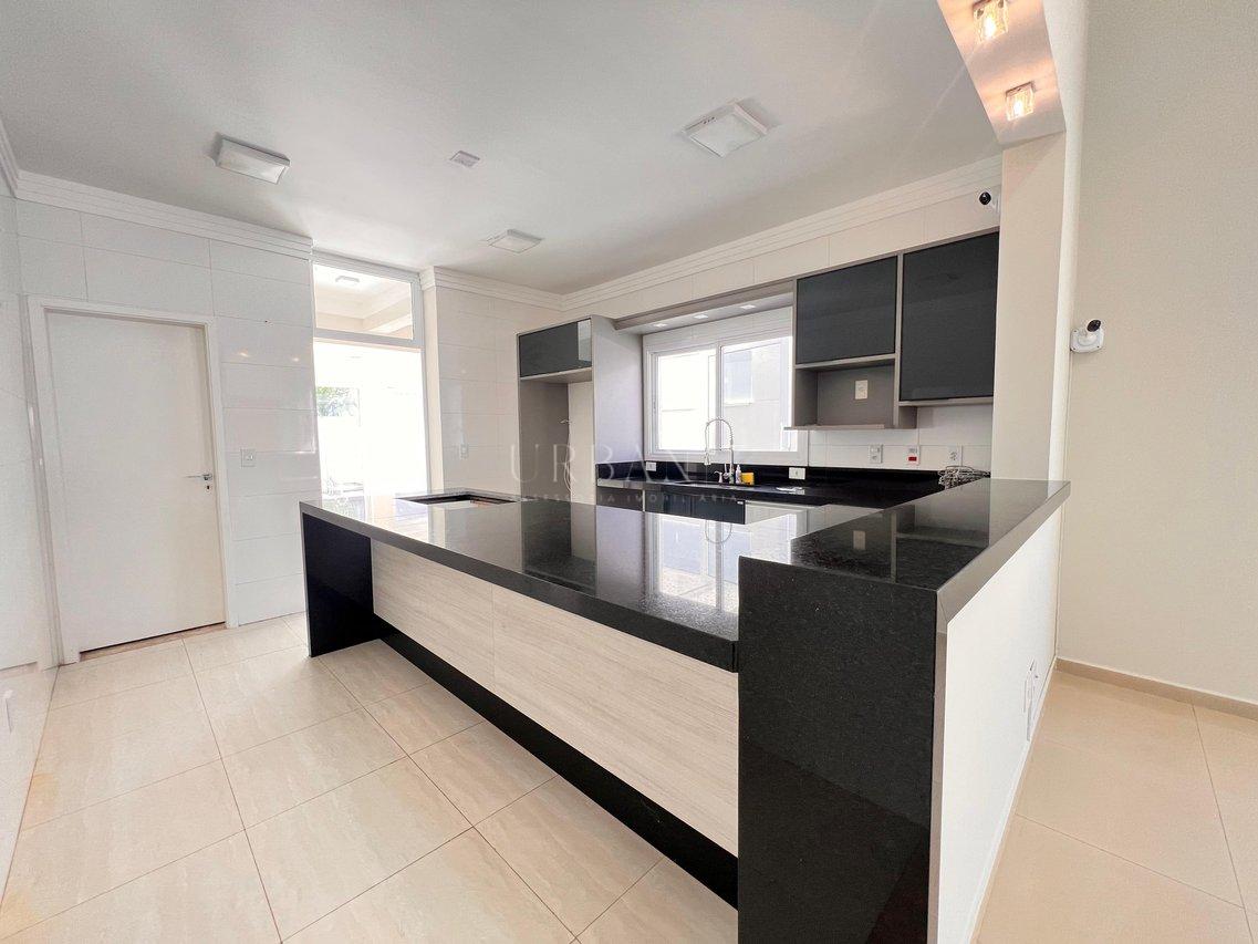 Casa com 3 dormitórios à venda,215 m² - Condomínio Mont Blanc - Sorocaba - SP Rua Antônio Annunciato Sorocaba - 