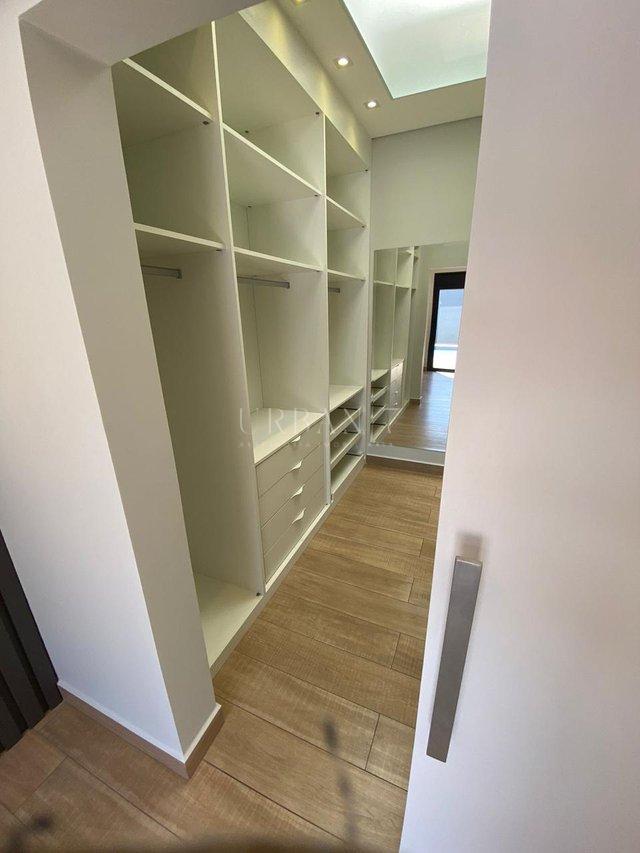 Casa com 3 dormitórios,250 m² - Alphaville Nova Esplanada IV - Votorantim - SP Alameda Nova Zelândia Votorantim - 