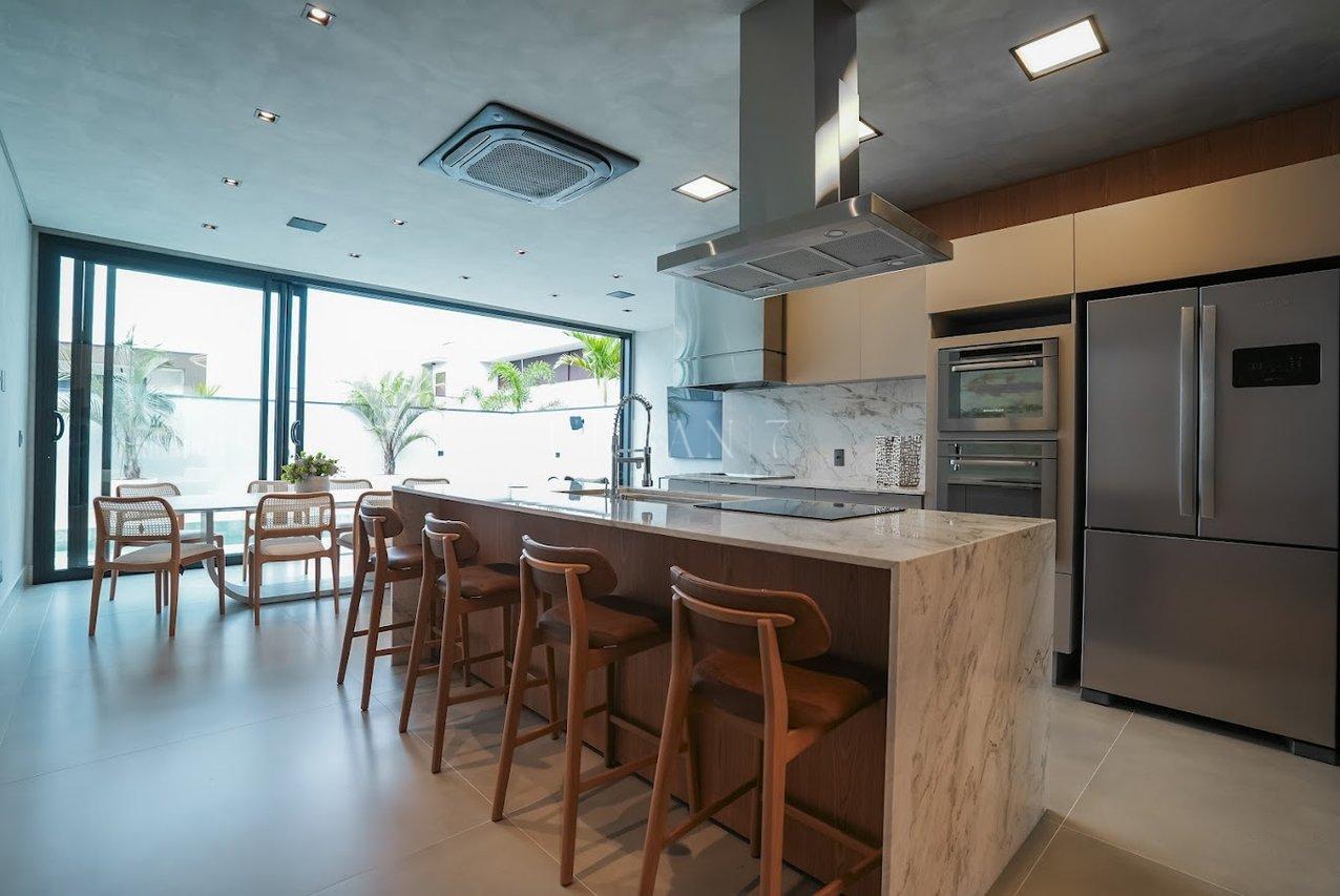 Casa com 4 dormitórios à venda,265 m² - Alphaville Nova Esplanada IV  - Votorantim - SP Alameda Nova Zelândia Votorantim - 