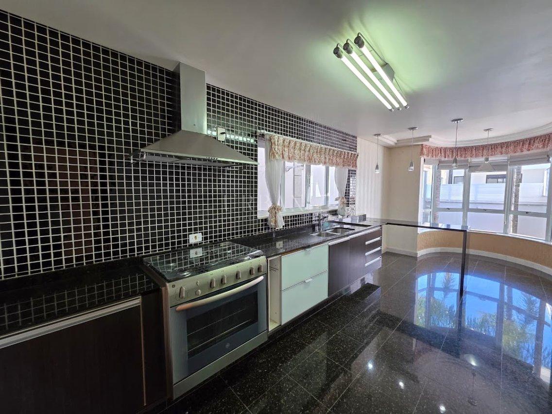 Casa com 3 dormit&oacute;rios &agrave; venda,270 m&sup2; - Condom&iacute;nio Villa dos Inglezes - Sorocaba - SP Avenida Lauro Miguel Sacker Sorocaba - 