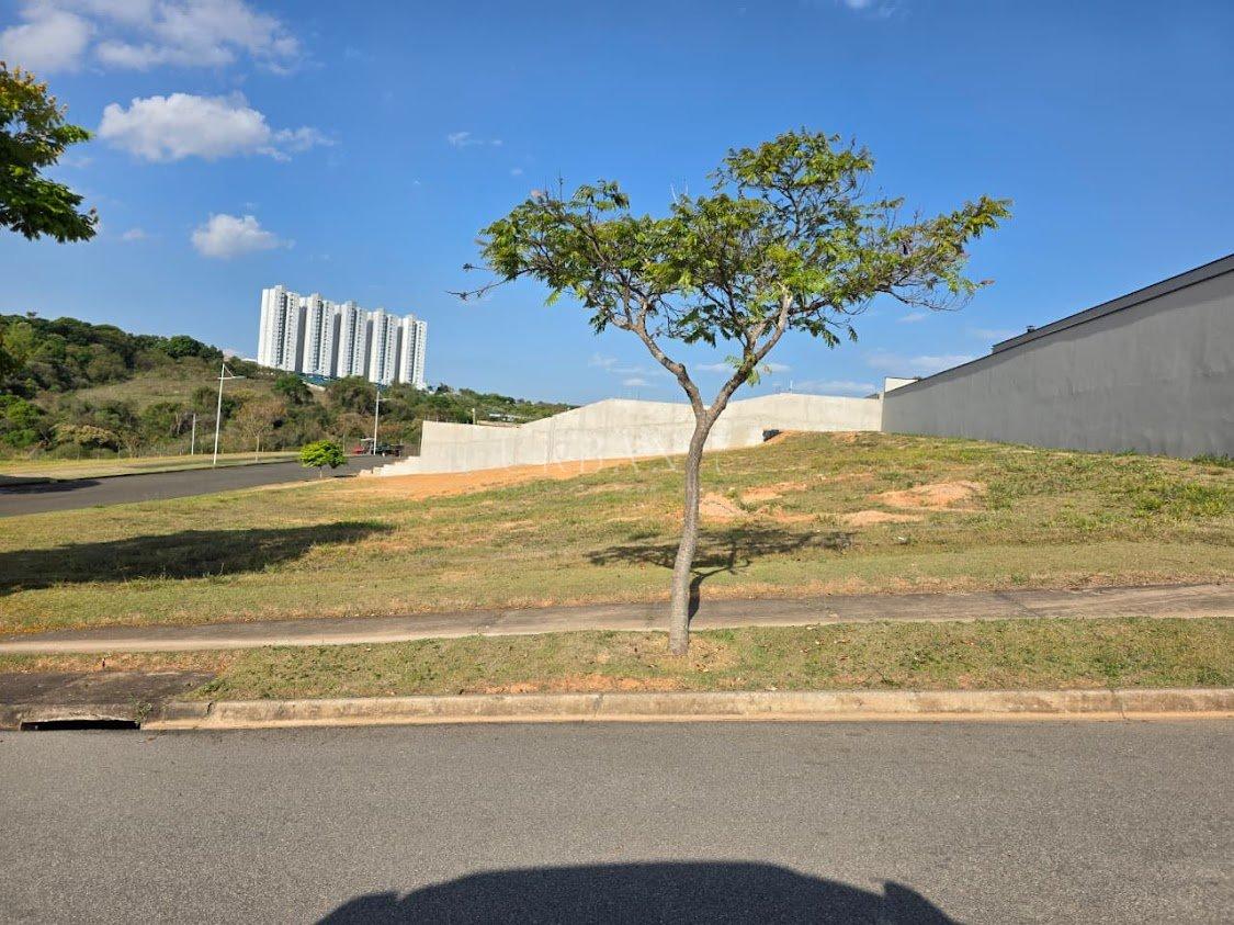 Terreno &agrave; venda,1144 m&sup2;- Condom&iacute;nio Saint Patrick - Sorocaba - SP Avenida Cannes Sorocaba - 