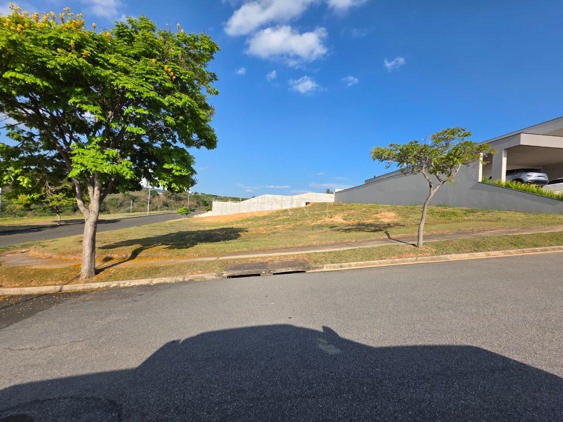 Terreno &agrave; venda,1144 m&sup2;- Condom&iacute;nio Saint Patrick - Sorocaba - SP Avenida Cannes Sorocaba - 