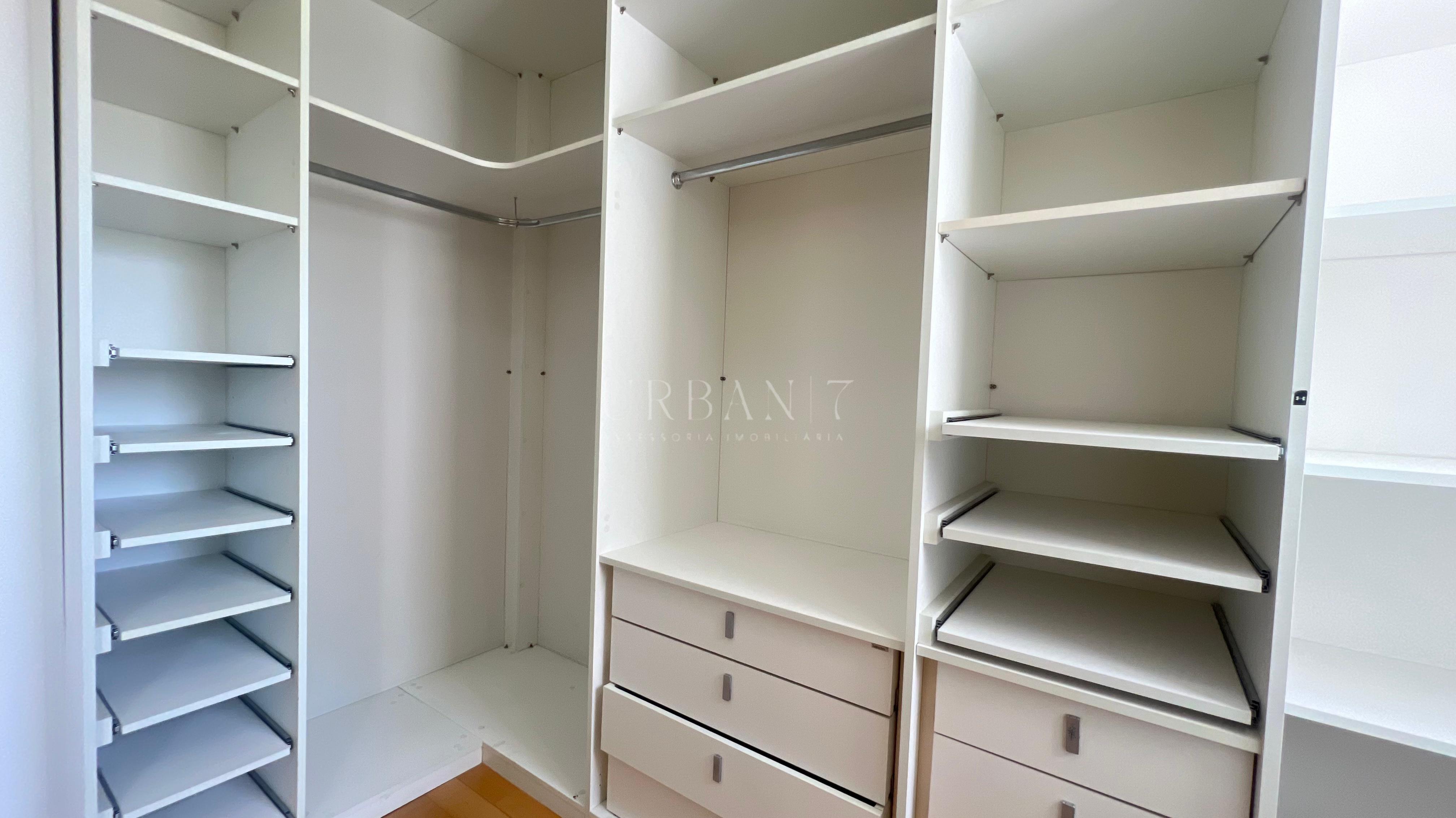 Casa com 4 dormit&oacute;rios &agrave; venda,450 m&sup2; - Condom&iacute;nio Sunset - Sorocaba - SP Avenida Professora Izoraida Marques Peres Sorocaba - 