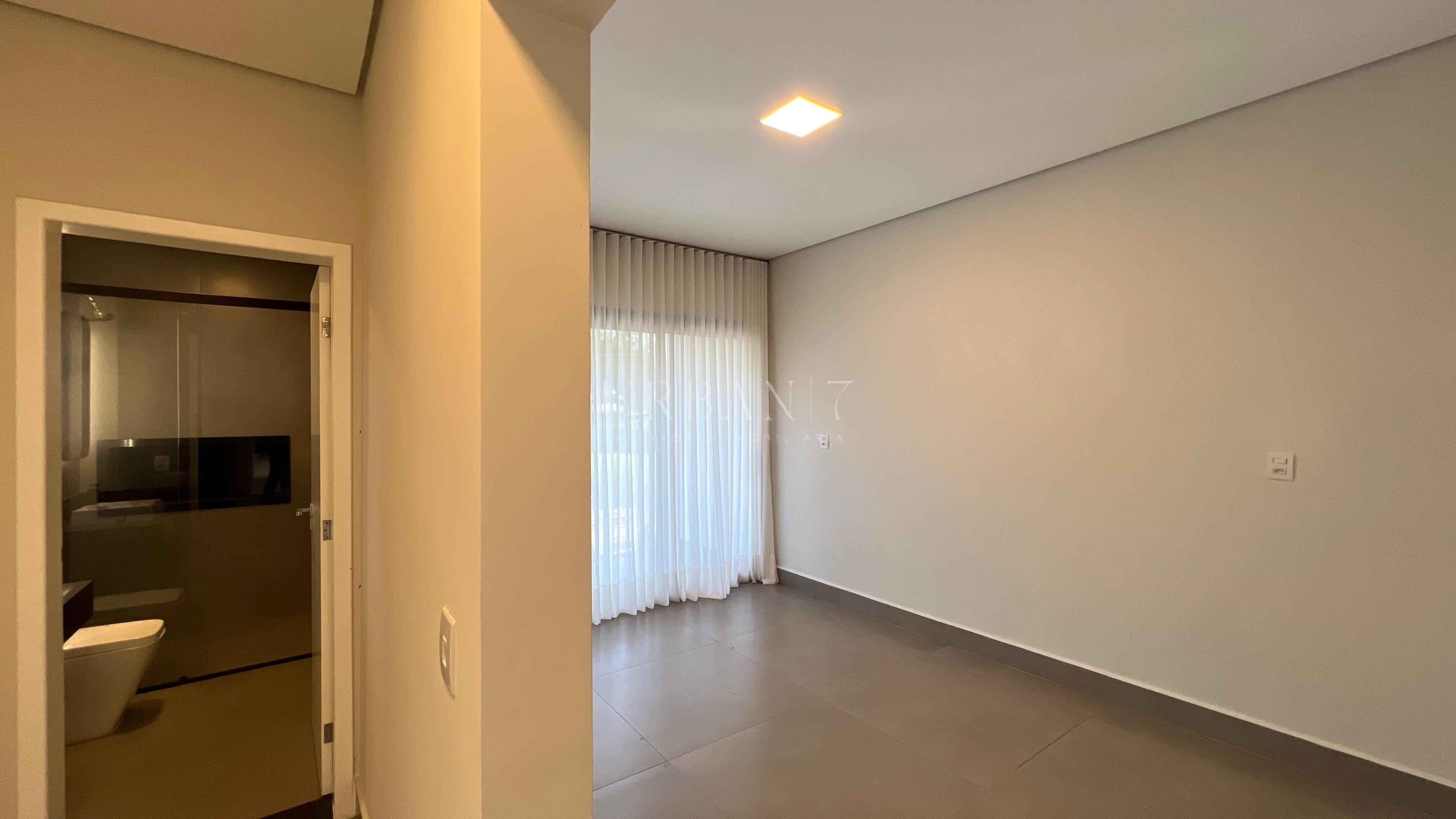 Casa com 4 dormit&oacute;rios &agrave; venda,505 m&sup2; - Condom&iacute;nio Lago Azul Golfe Clube - Ara&ccedil;oiaba - SP Rodovia Raposo Tavares Araçoiaba da Serra - 