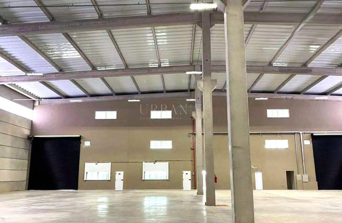 Galp&atilde;o &agrave; venda,2588 m&sup2; - Condom&iacute;nio Empresarial Metropolitano - Sorocaba - SP Rua Moacyr de Castro Sorocaba - 