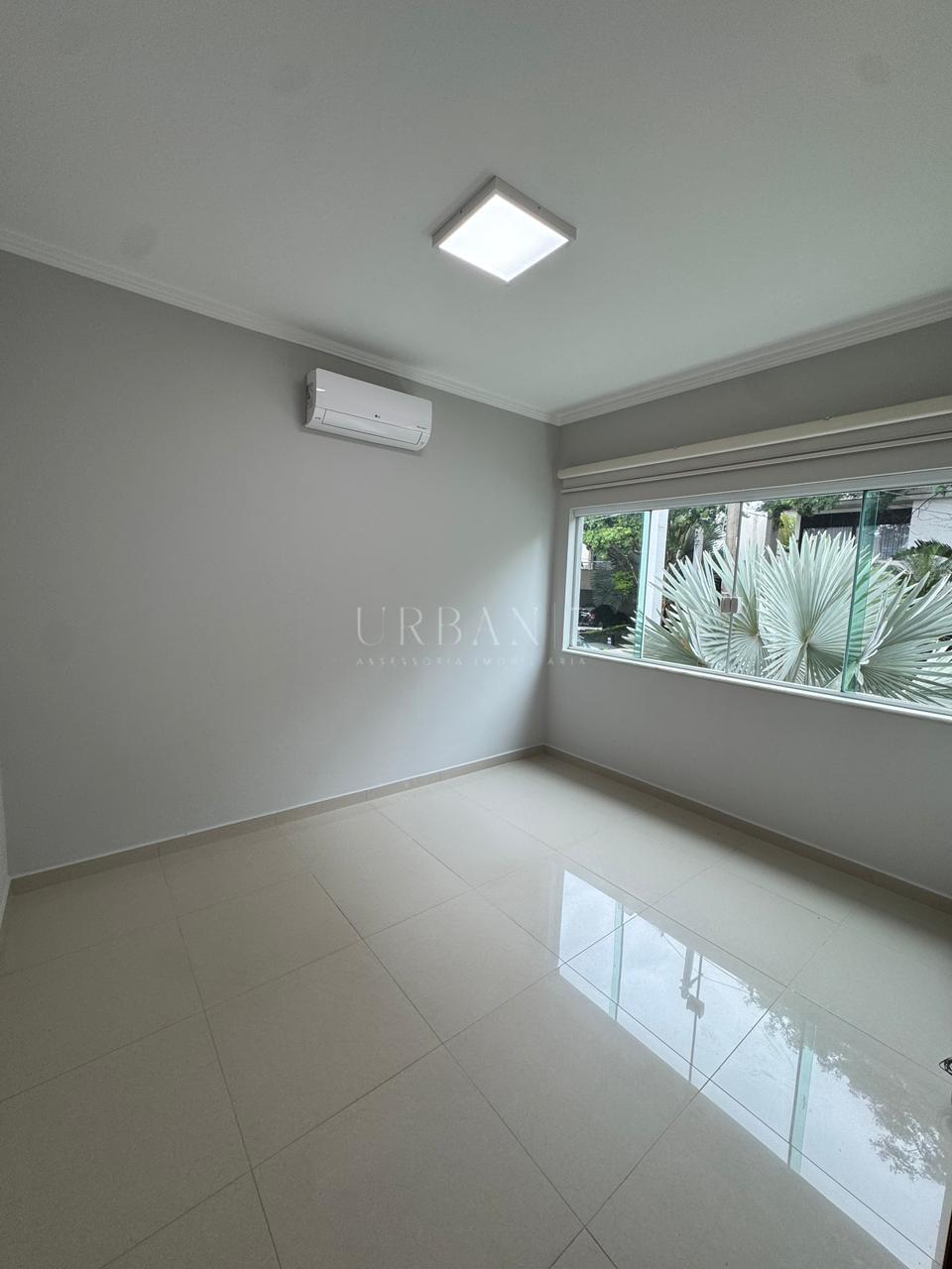 Casa com 3 dormit&oacute;rios,195 m&sup2; - Condom&iacute;nio Mont Blanc - Sorocaba - SP Rua Antônio Annunciato Sorocaba - 