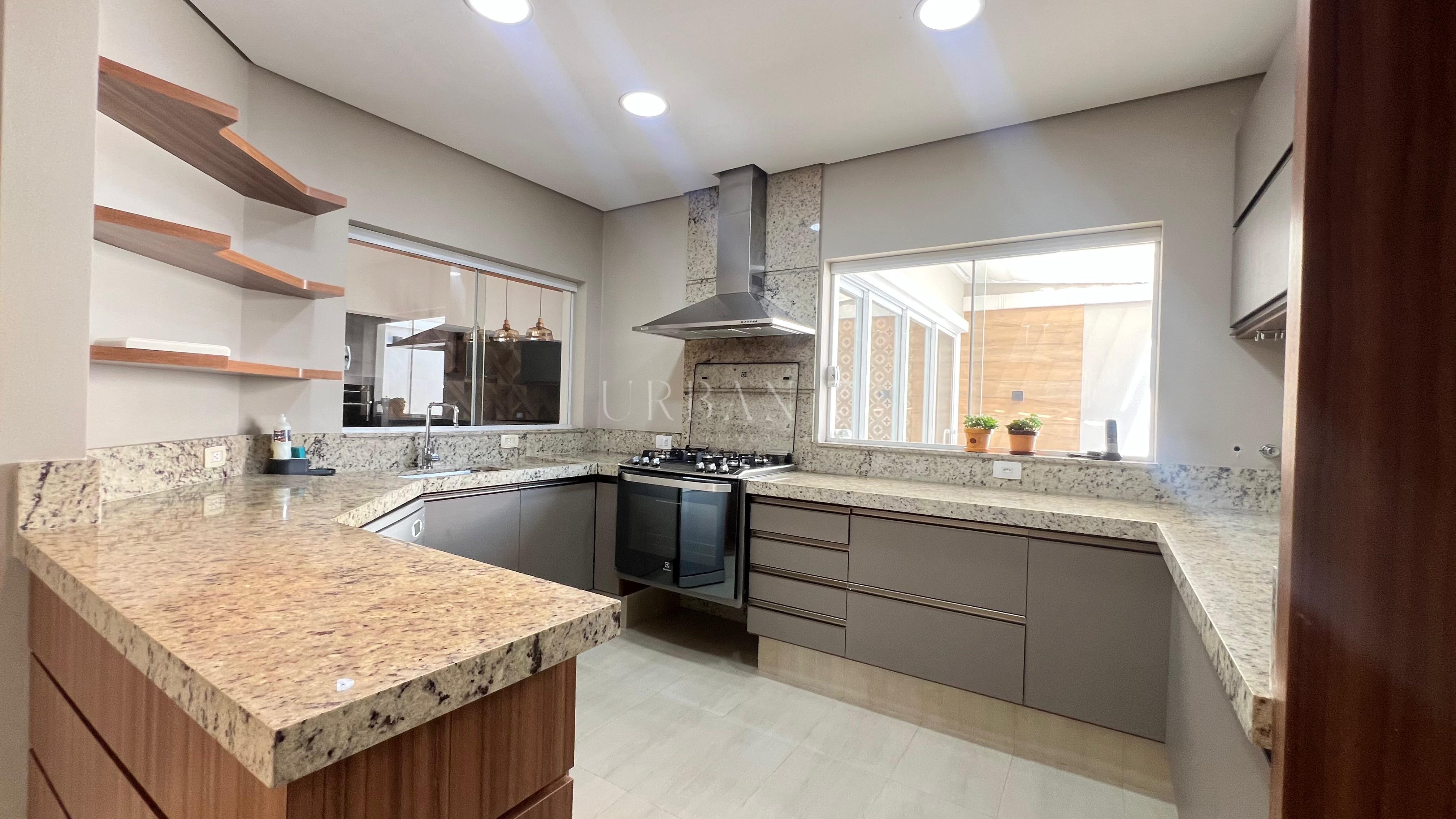 Casa com 3 dormit&oacute;rios &agrave; venda,300m&sup2; - Condom&iacute;nio Sunset - Sorocaba - SP Avenida Professora Izoraida Marques Peres Sorocaba - 