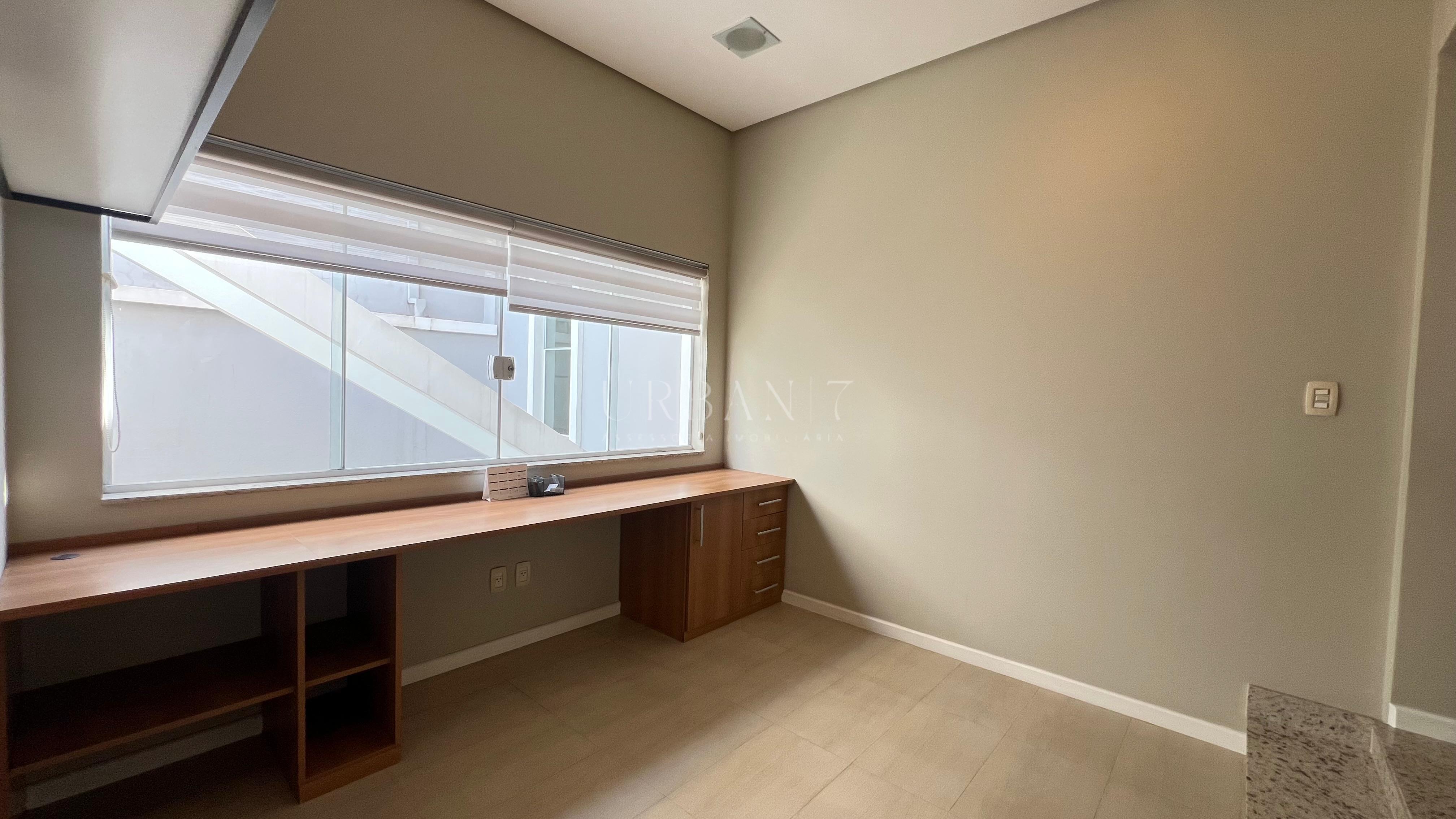 Casa com 3 dormit&oacute;rios &agrave; venda,300m&sup2; - Condom&iacute;nio Sunset - Sorocaba - SP Avenida Professora Izoraida Marques Peres Sorocaba - 