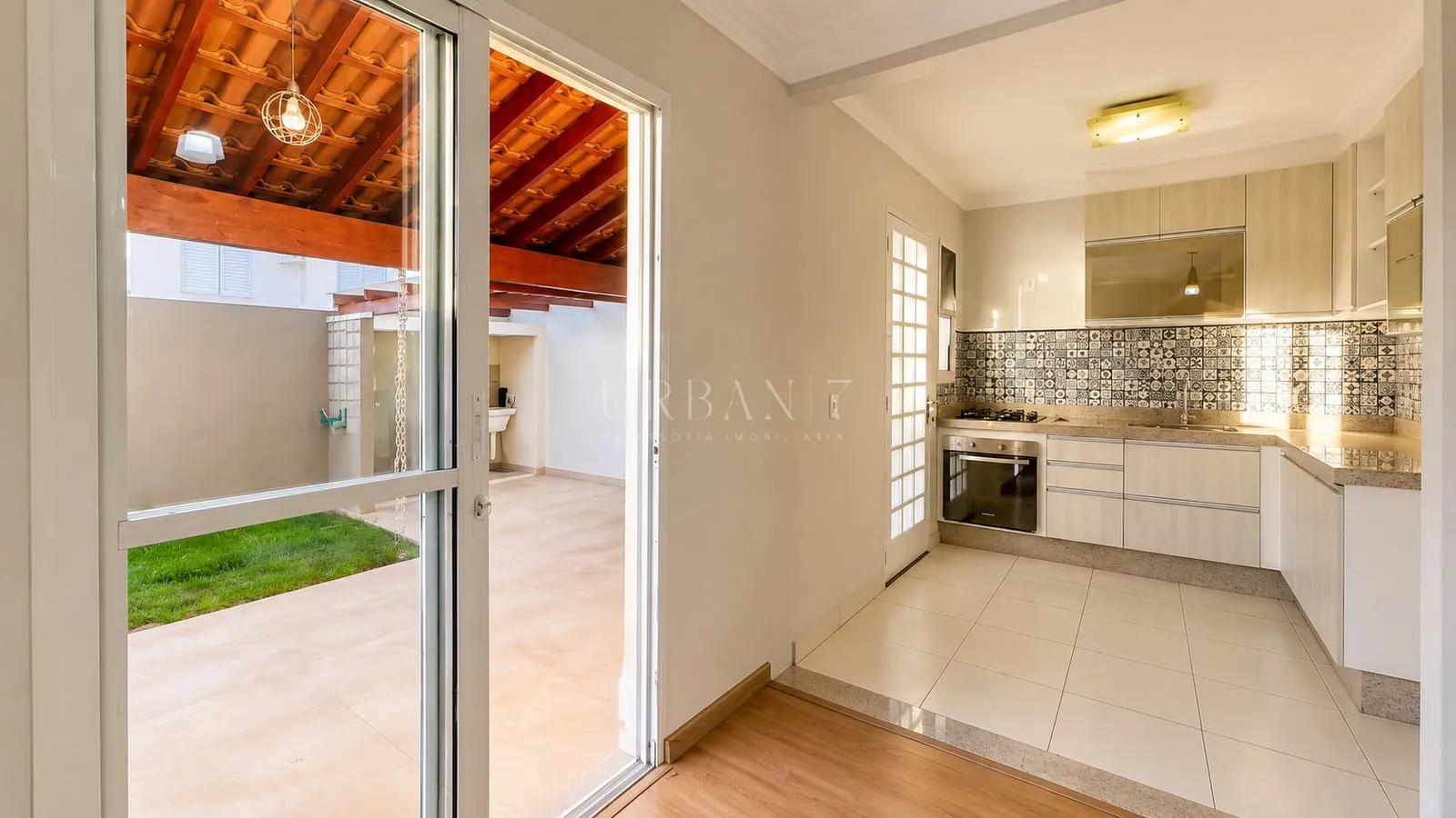 Casa com 3 dormit&oacute;rios &agrave; venda,108 m&sup2; - Condom&iacute;nio Villa Flora - Votorantim - SP Avenida das Palmeiras Votorantim - 