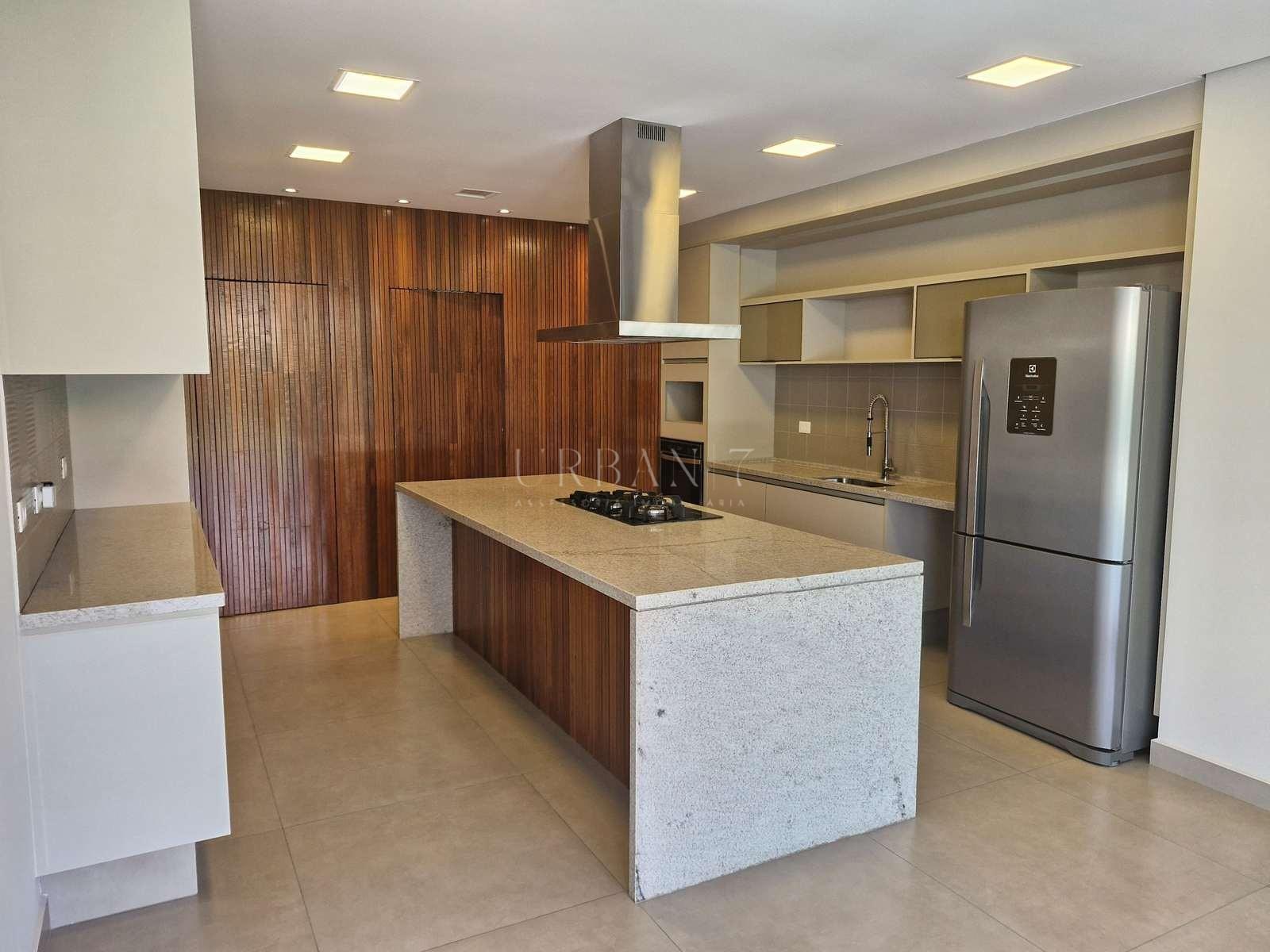 Casa com 4 dormit&oacute;rios,465 m&sup2; - Condom&iacute;nio Lago Azul Golfe Clube - Ara&ccedil;oiaba  - SP Rodovia Raposo Tavares Araçoiaba da Serra - 