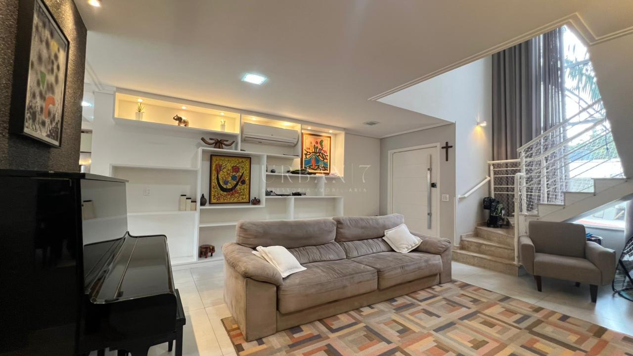 Casa com 3 dormit&oacute;rios &agrave; venda,246m&sup2; - Condom&iacute;nio Belvedere II - Votorantim - SP Avenida Rogério Cassola Votorantim - 
