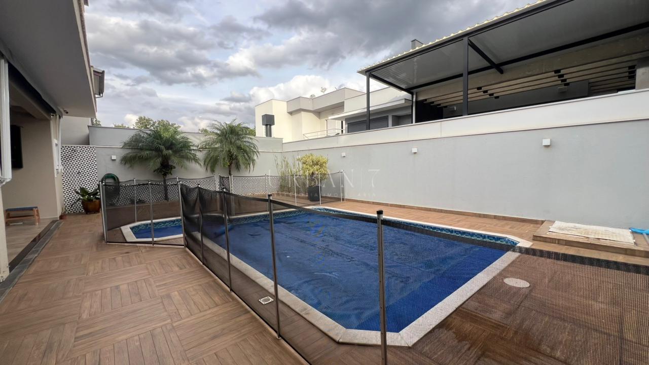Casa com 3 dormit&oacute;rios &agrave; venda,246m&sup2; - Condom&iacute;nio Belvedere II - Votorantim - SP Avenida Rogério Cassola Votorantim - 