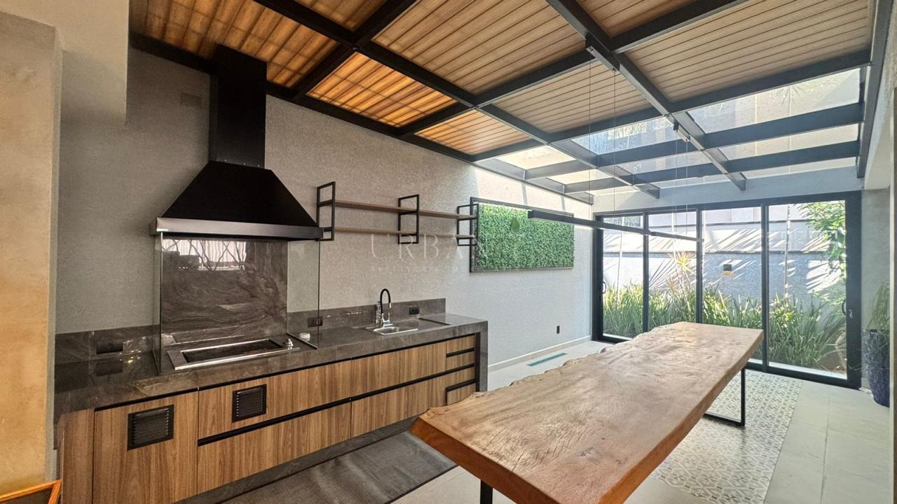Casa com 3 dormit&oacute;rios,250m&sup2; - Condom&iacute;nio Mont Blanc - Sorocaba - SP Rua Antônio Annunciato Sorocaba - 