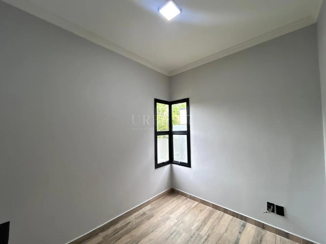 Casa com 4 dormit&oacute;rios,225 m&sup2; -  Alphaville Nova Esplanada III - Votorantim - SP  Votorantim - 